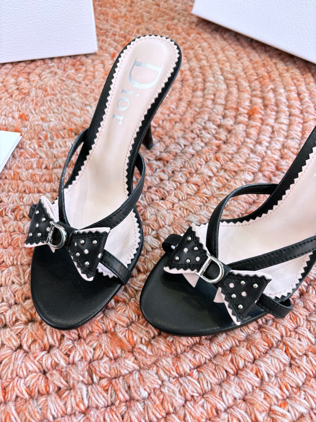ua D*or slides
