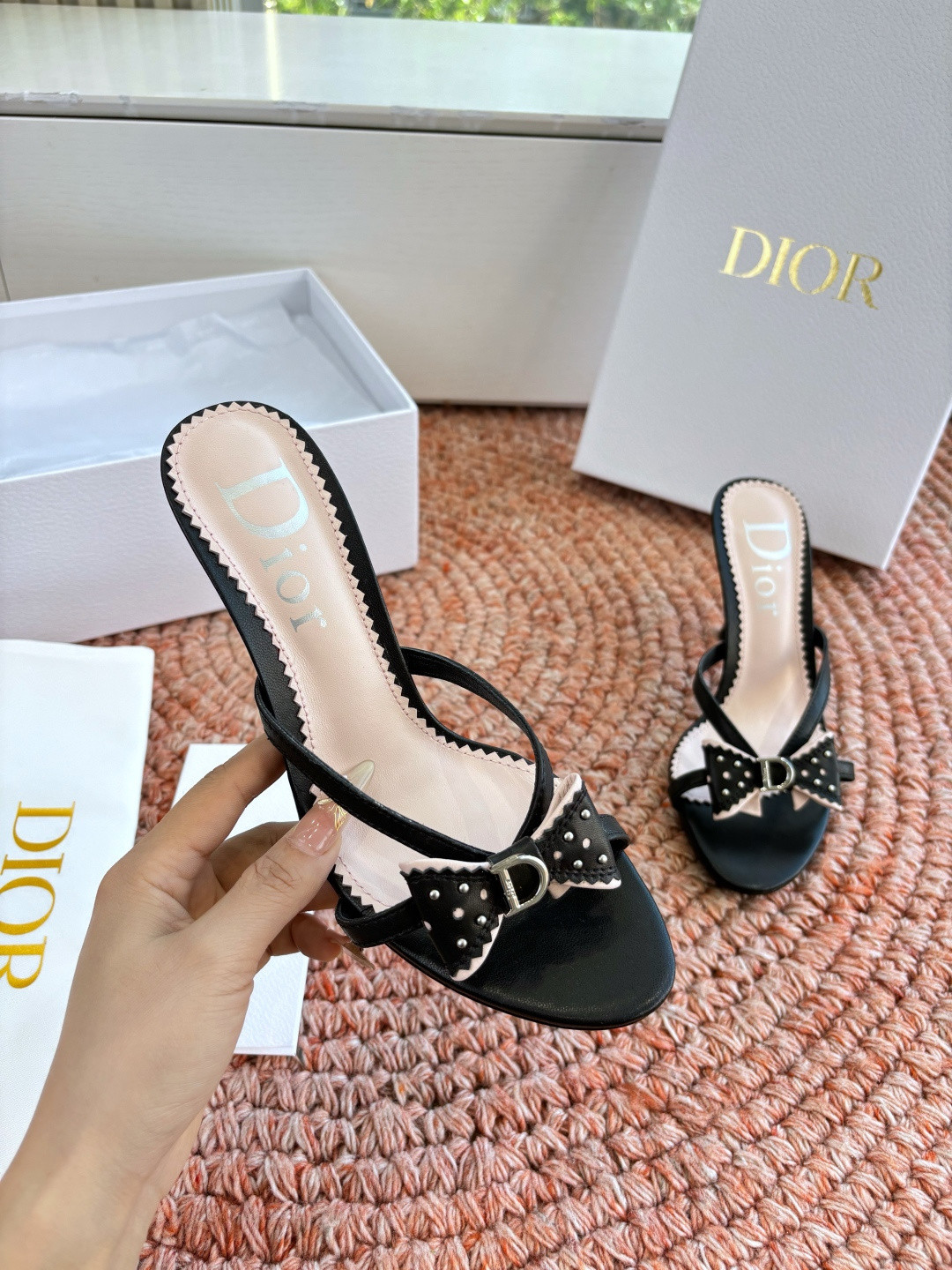 ua D*or slides