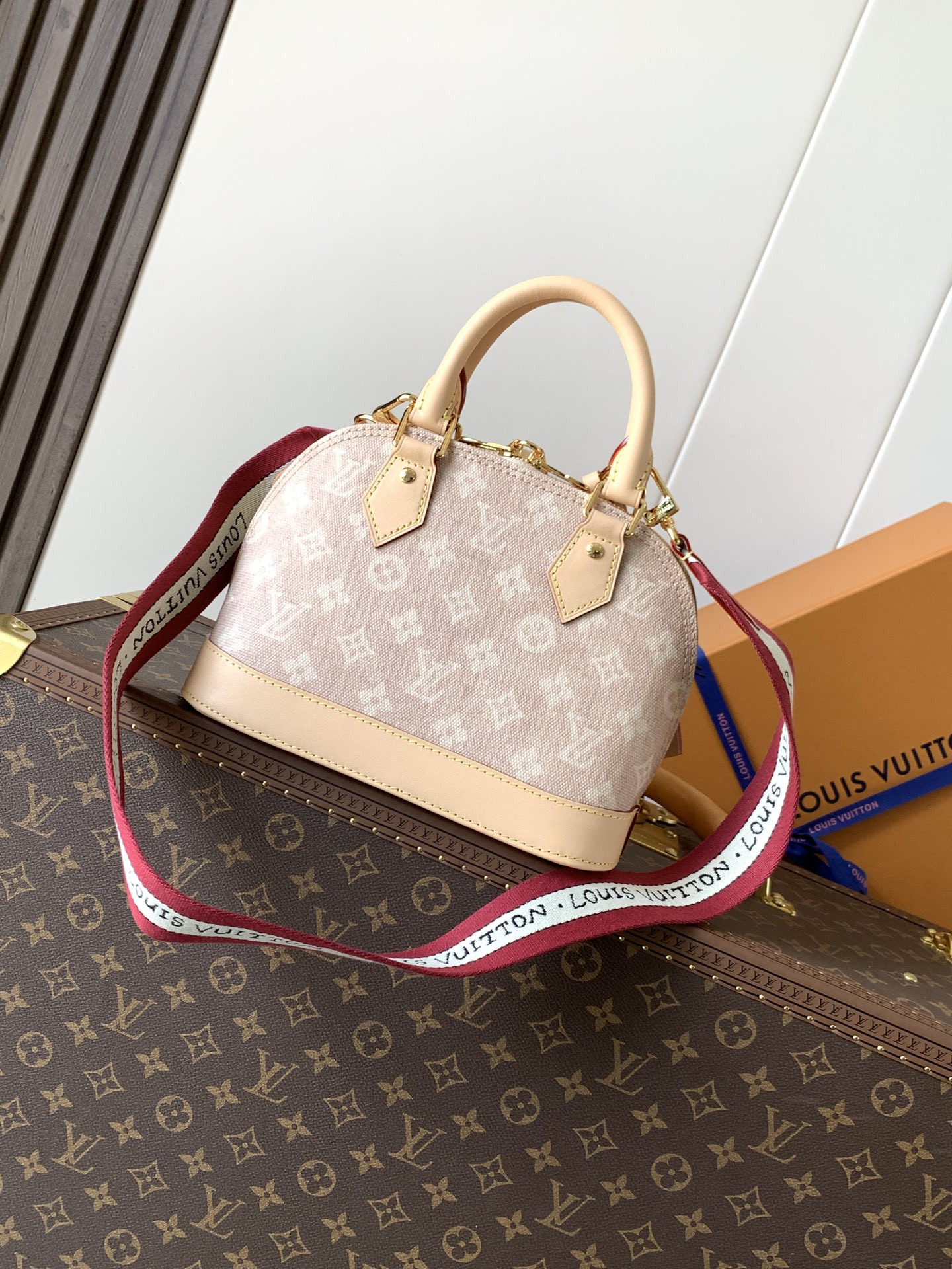 LV ALMA BB Handbag M25728 23.5x17.5x11.5cm