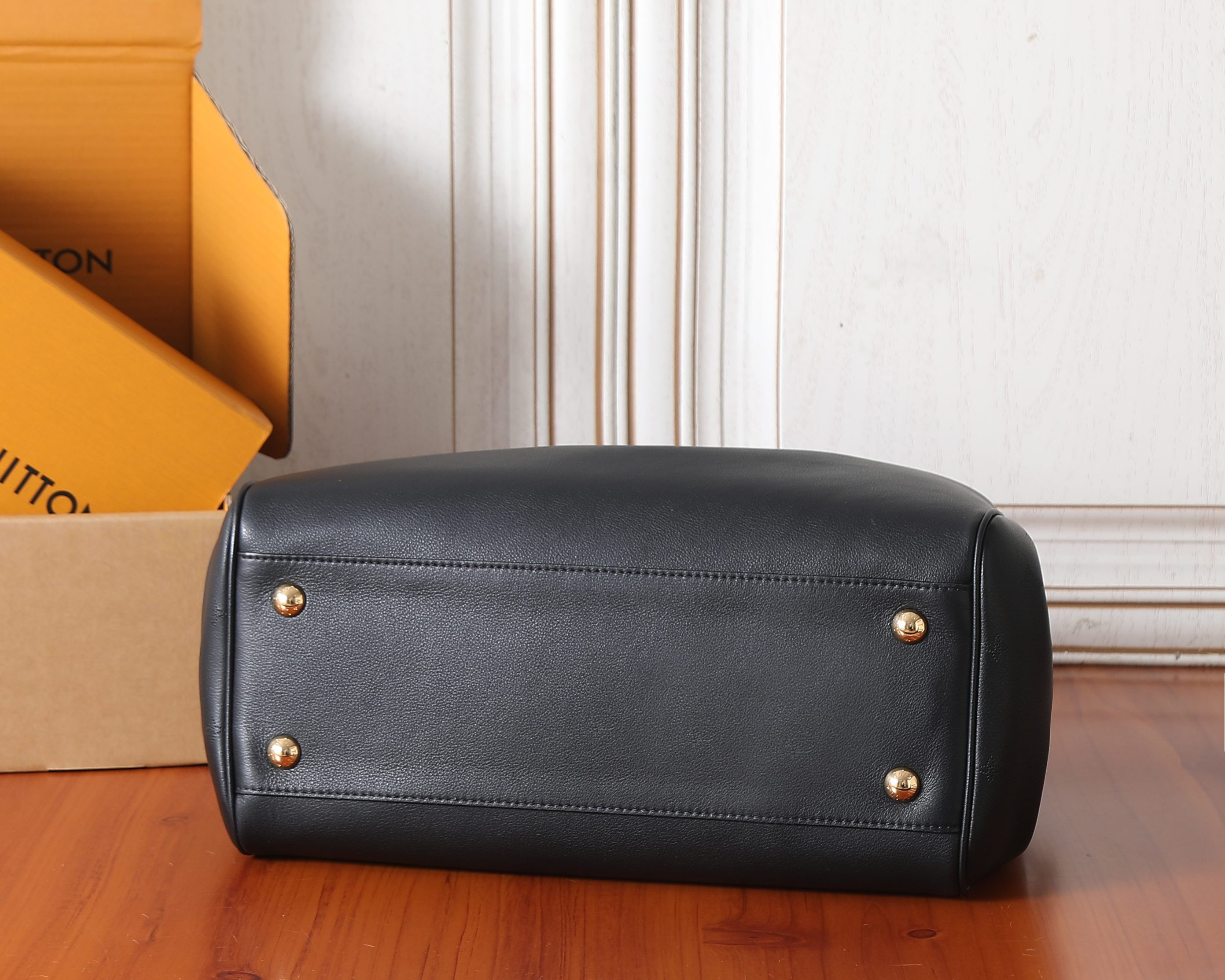 LV Vendome MM M26338 35.5x28x17cm