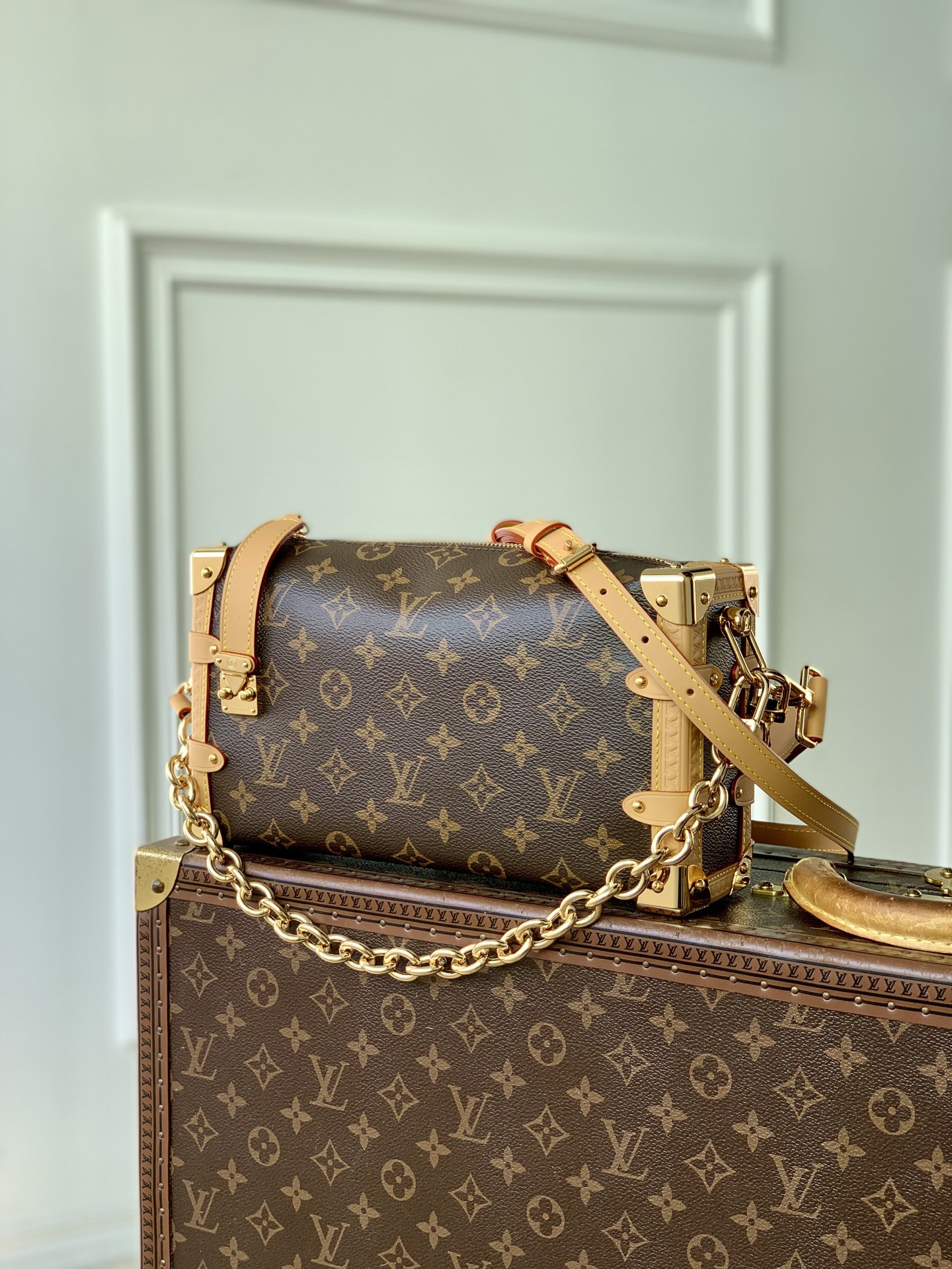 LV Side Trunk MM East West M28385 28x15x7cm