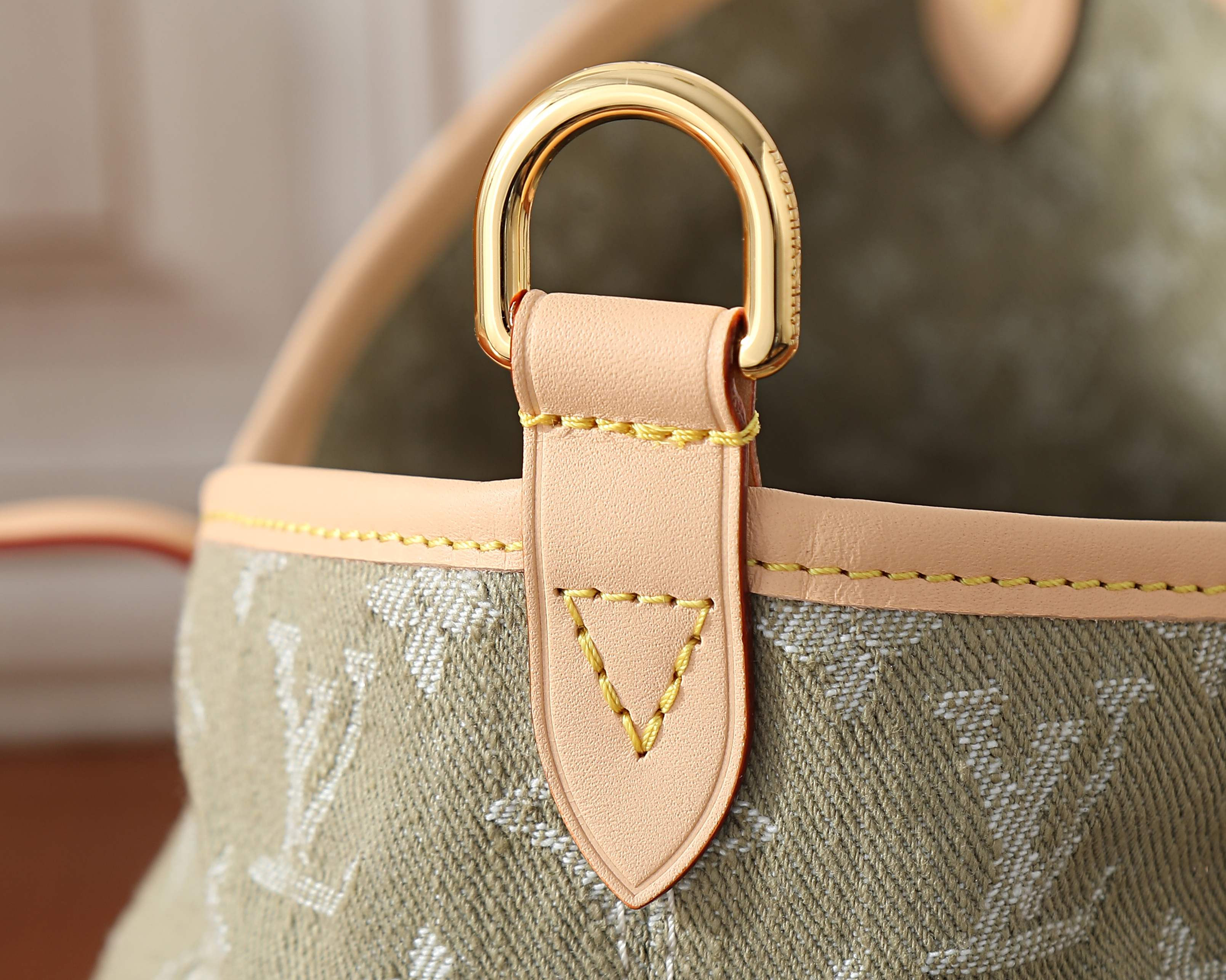 LV Carryall Cargo PM M27623 33.5x23x15cm