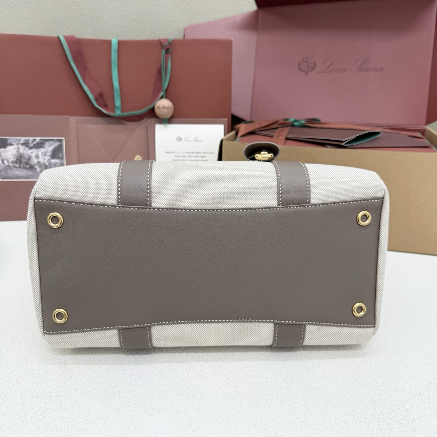 L**o p*ana loom bag l32 grained calfskin 33 x 23 x 18 cm