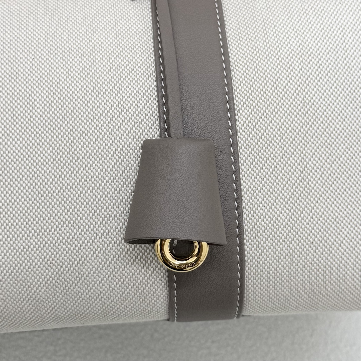 L**o p*ana loom bag l32 grained calfskin 33 x 23 x 18 cm