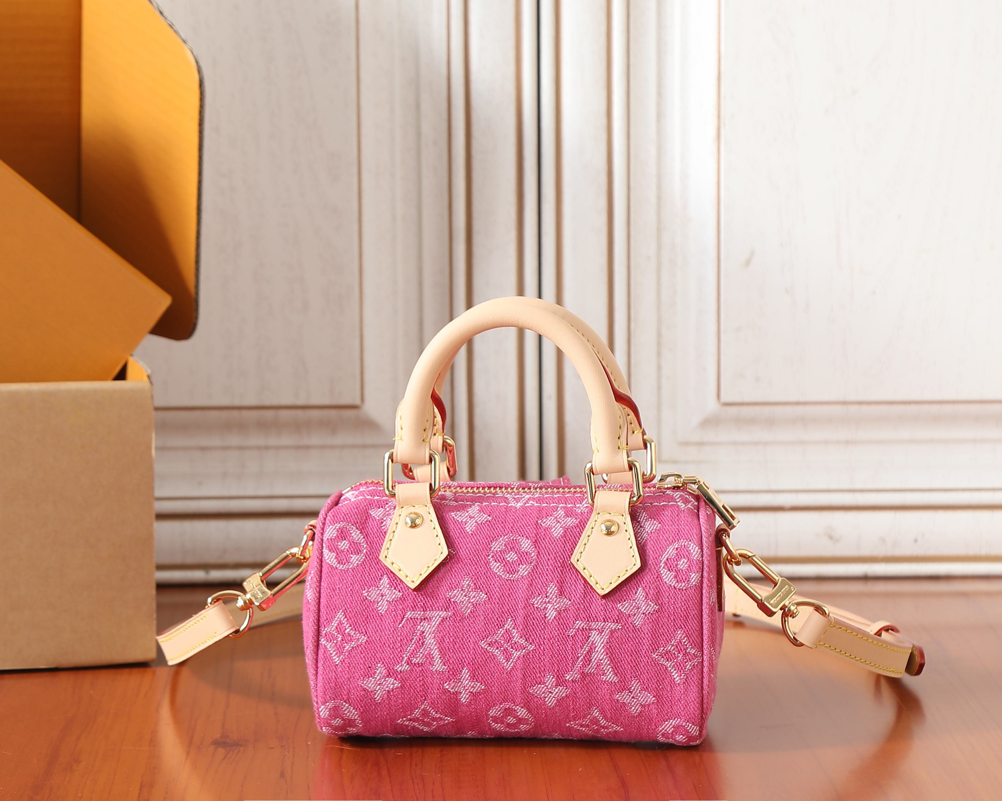 LV Nano Speedy M27603 16x10x7.5cm