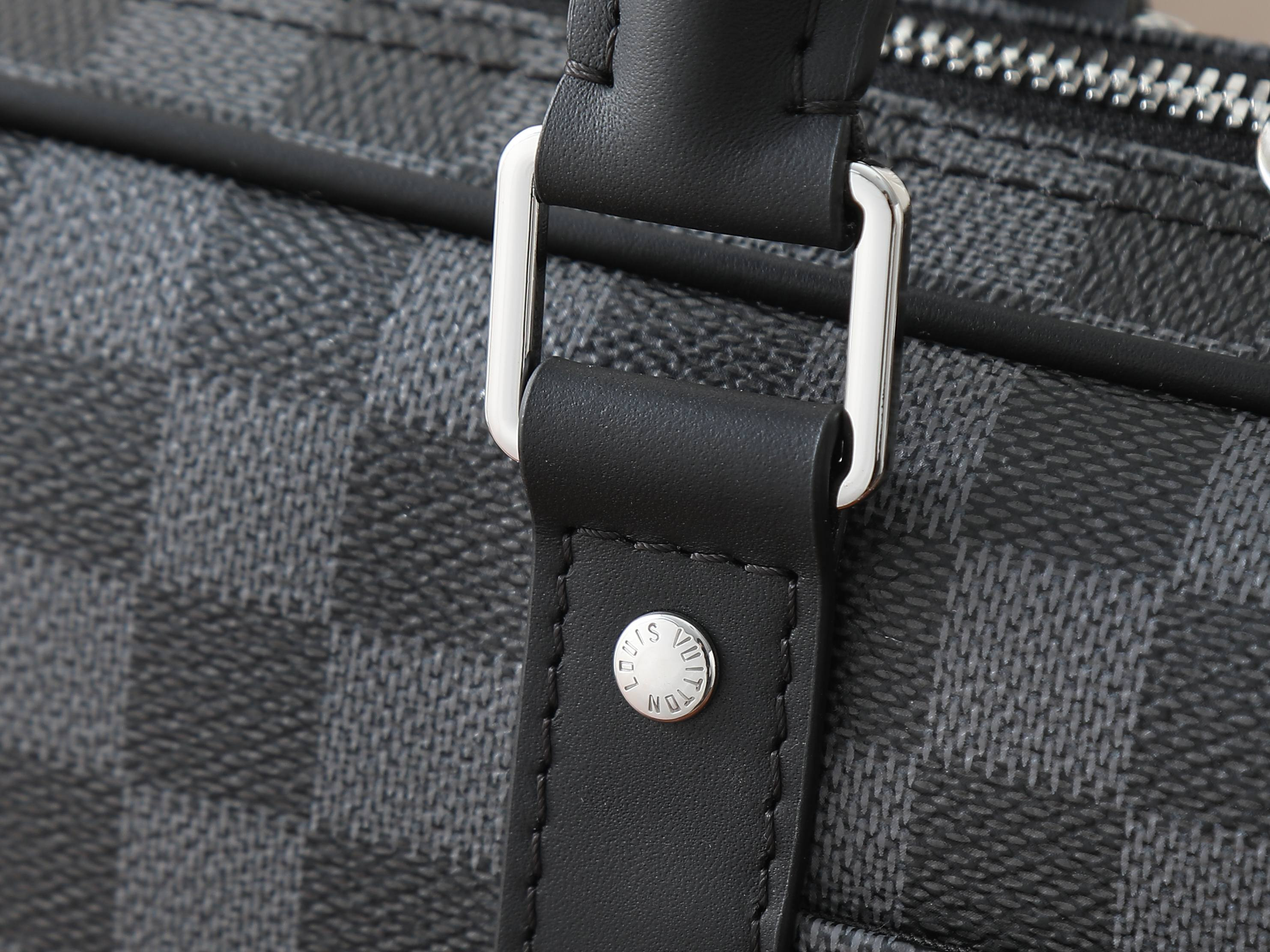 LV Porte-Documents Voyage PM N40445 36.5x27.5x6cm