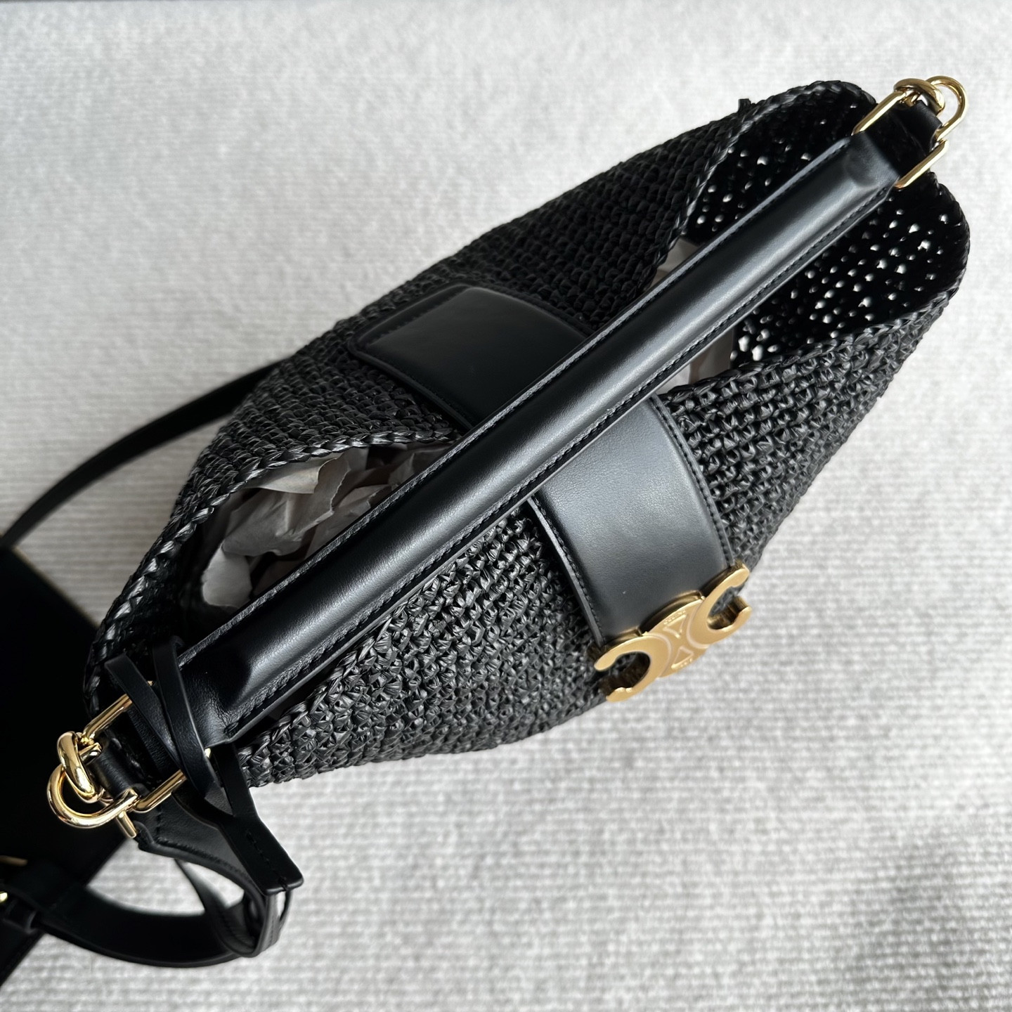 Ce**e l0*ise medium bucket bag made of plant materials and cow leather 23.5x24x16cm