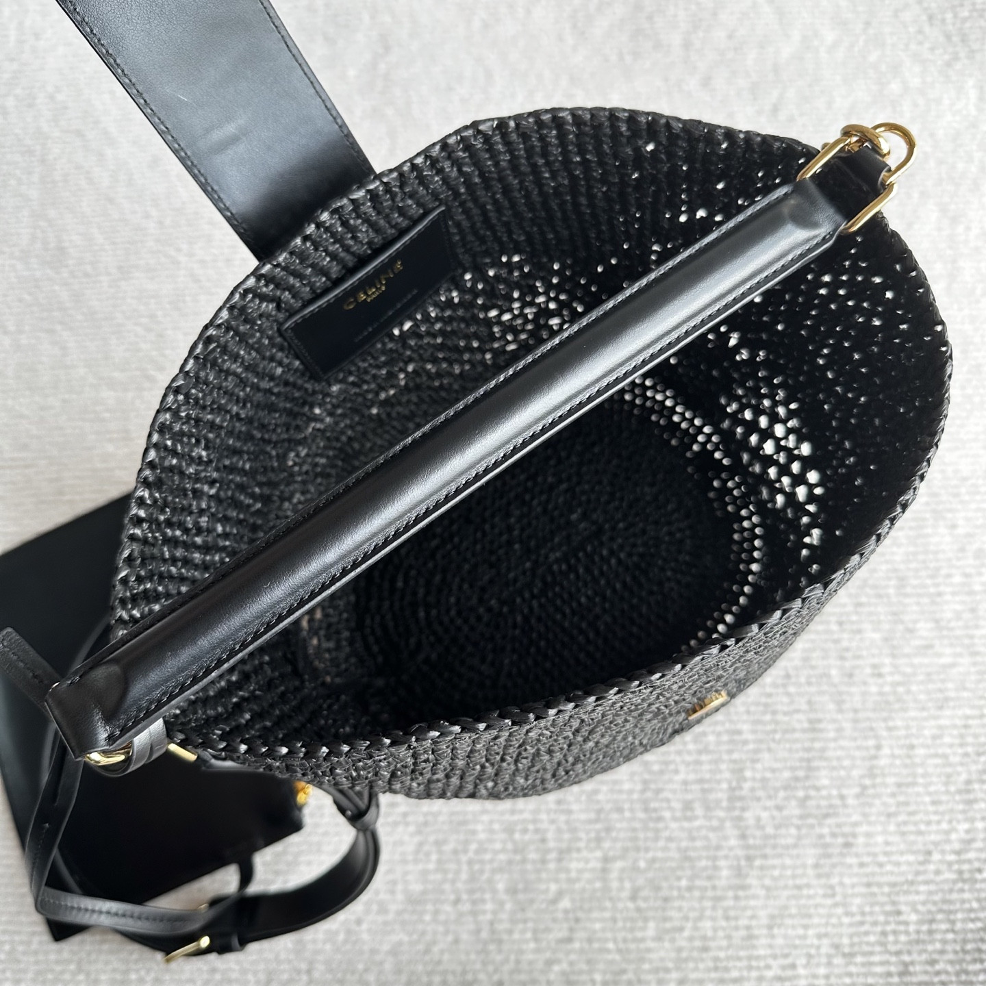 Ce**e l0*ise medium bucket bag made of plant materials and cow leather 23.5x24x16cm