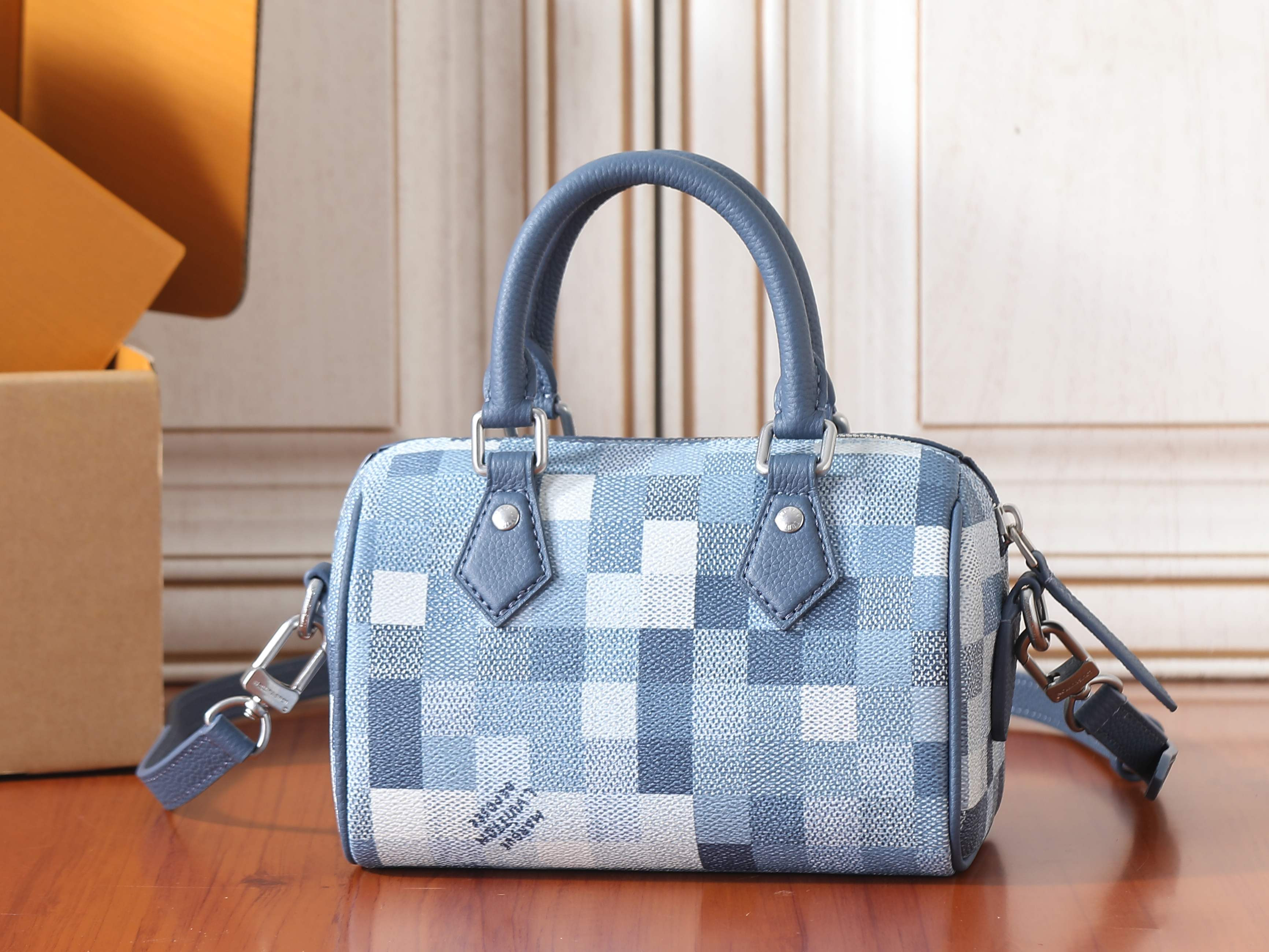 LV Speedy 18 Shoulder Bag M29050 18x12x10cm