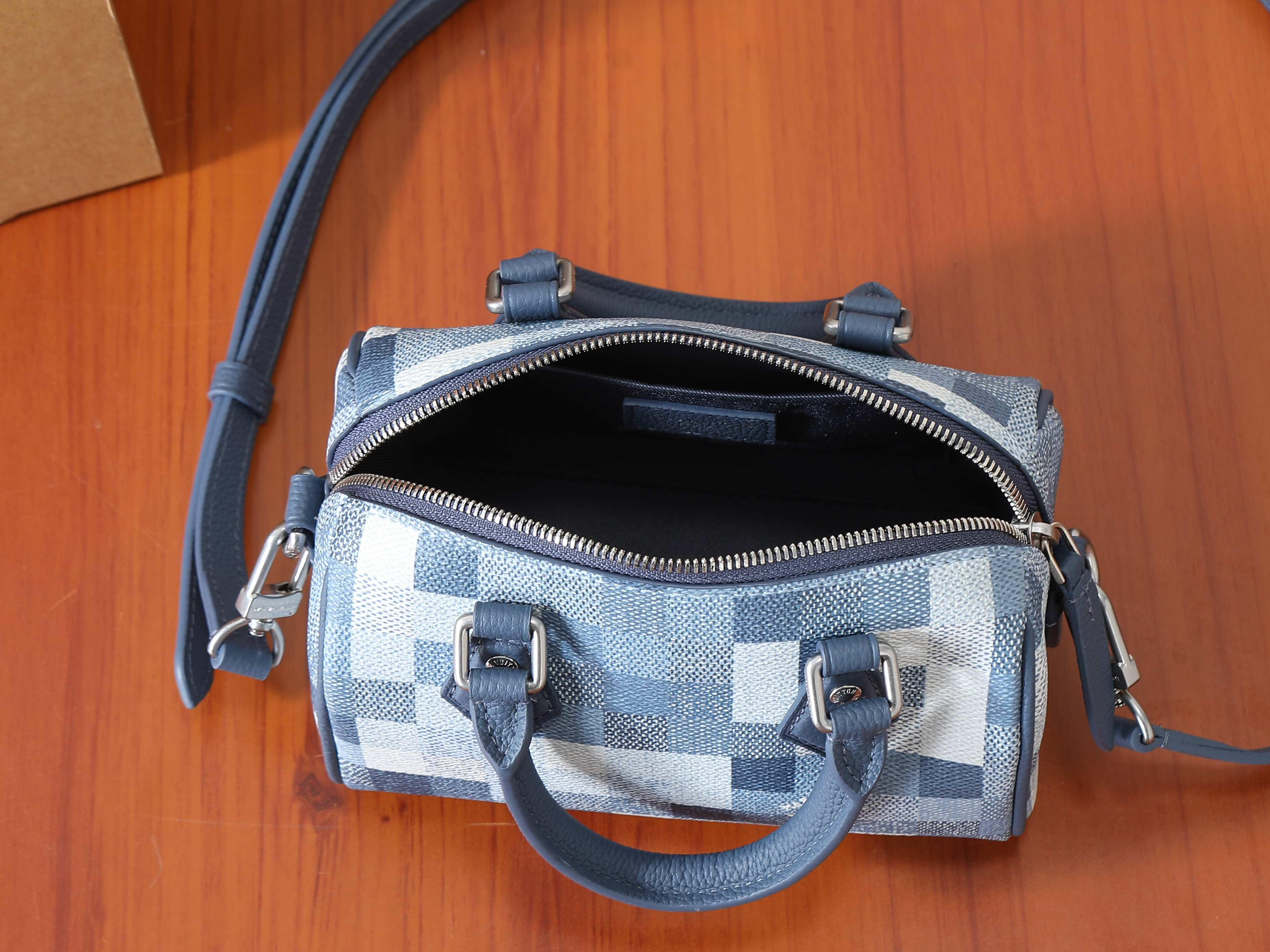 LV Speedy 18 Shoulder Bag M29050 18x12x10cm