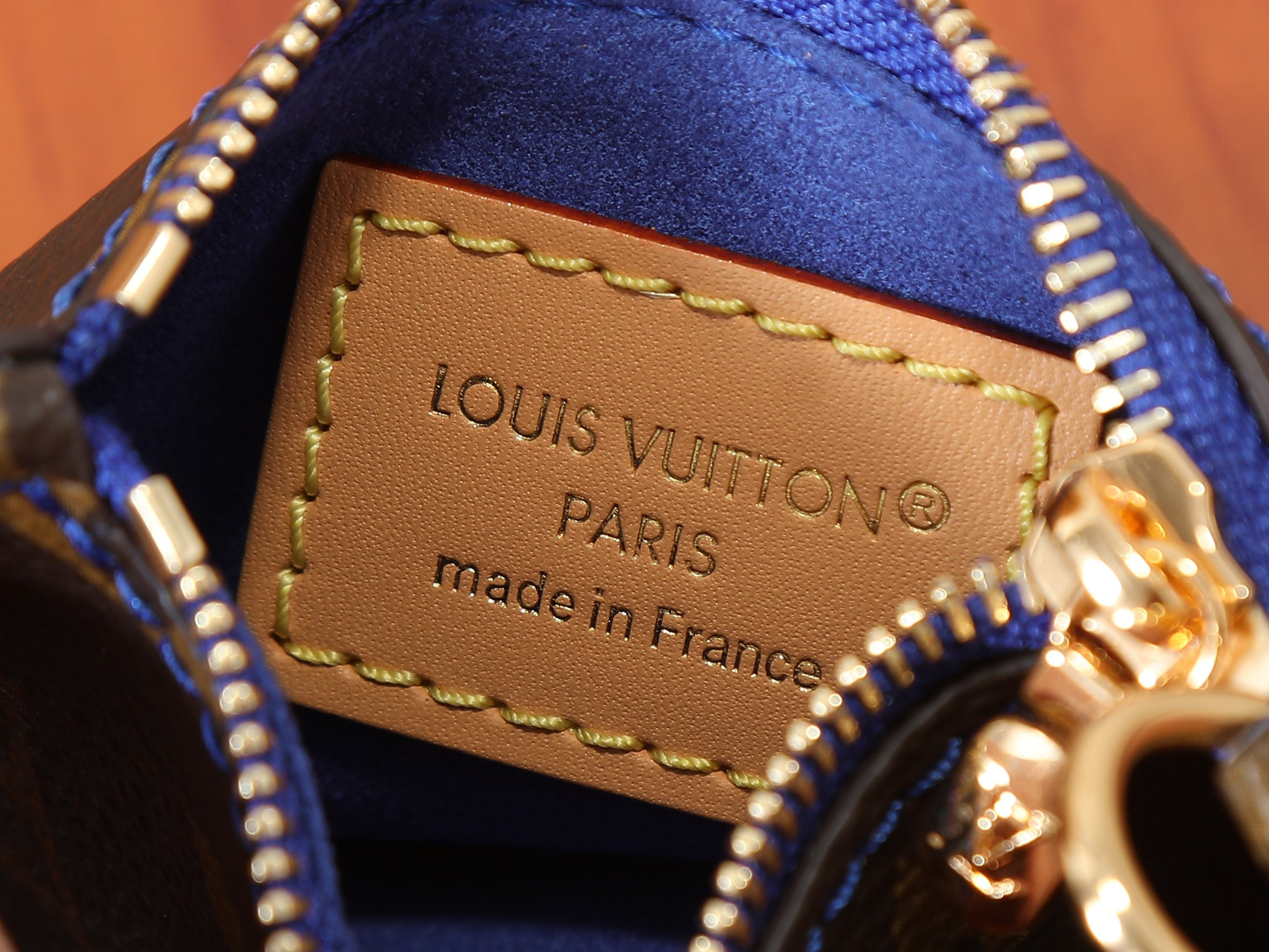 LV Side Trunk MM M28490 23.5x16x8.5cm