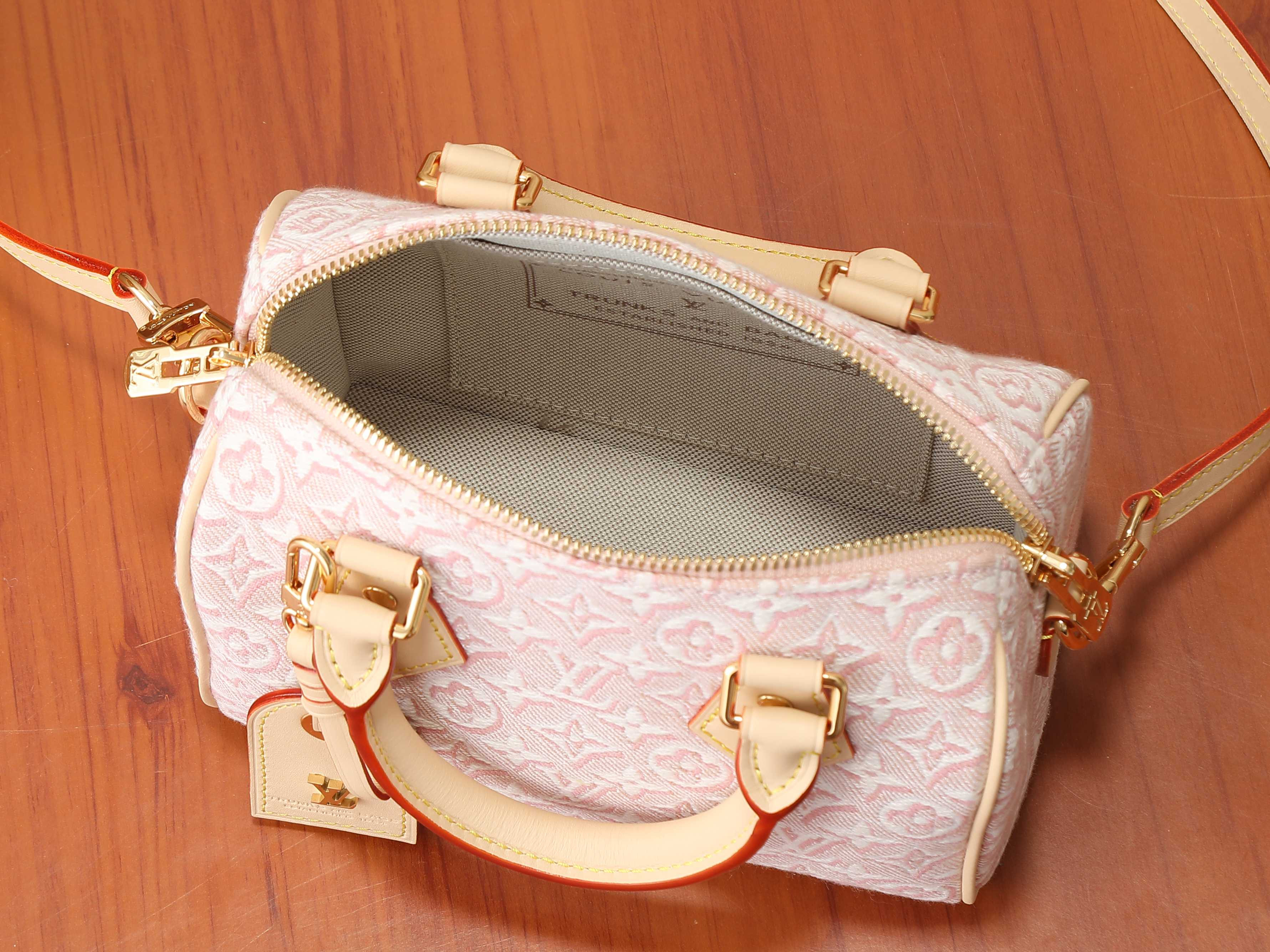 LV Speedy Bandoulière 20 M2A039 20.5x13.5x12cm