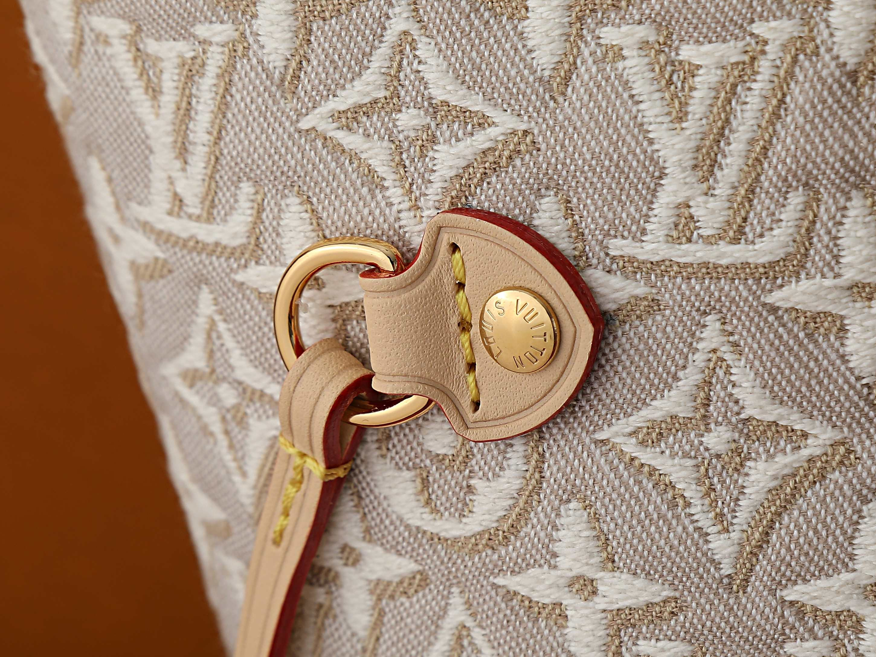 LV Neverfull MM M2A381 47x28x14cm Without Box