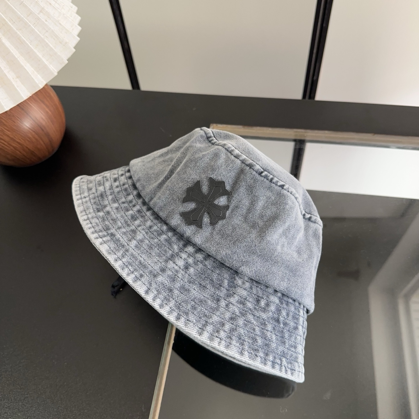 Ch**me He**ts bucket hat