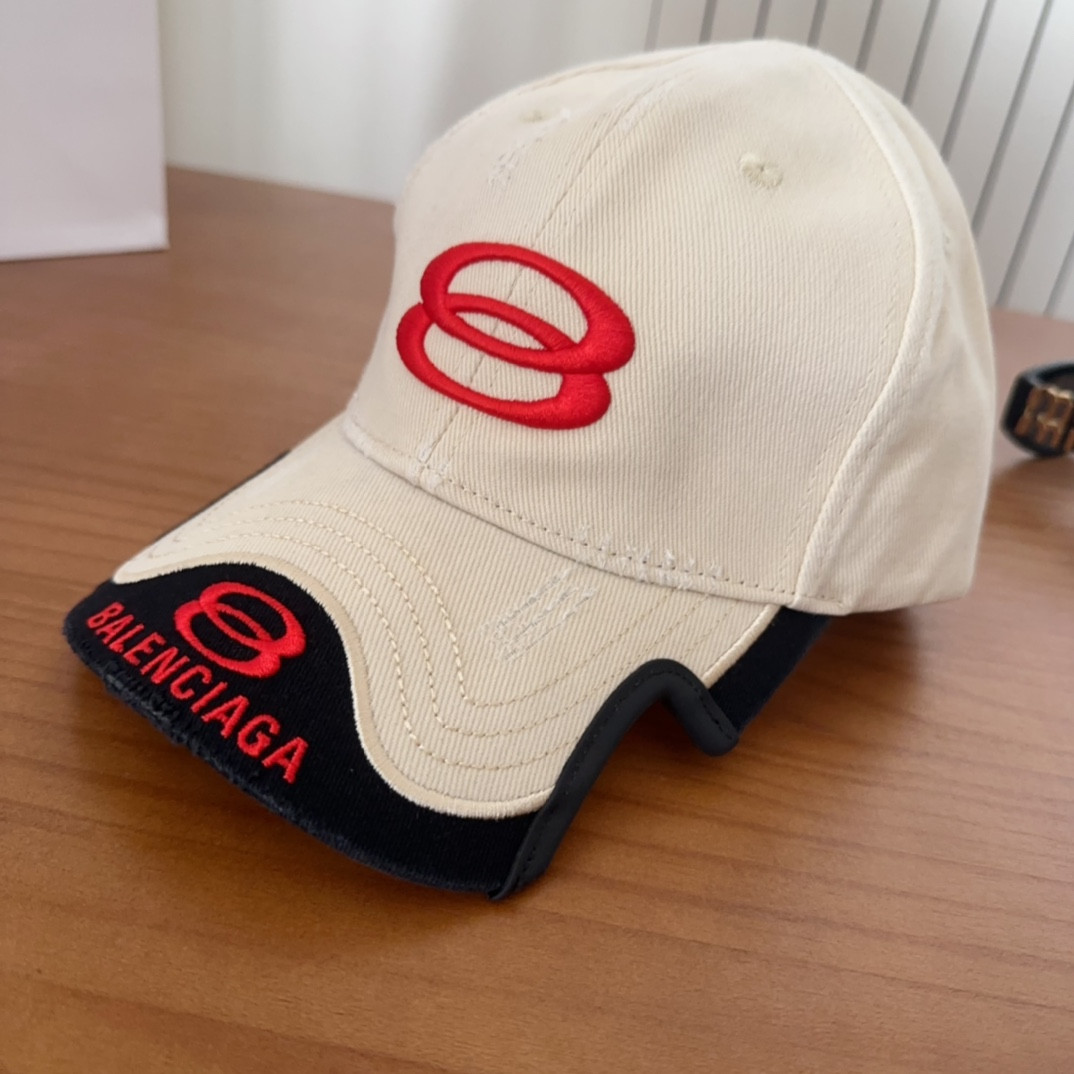 Ba*len*cia*ga baseball cap