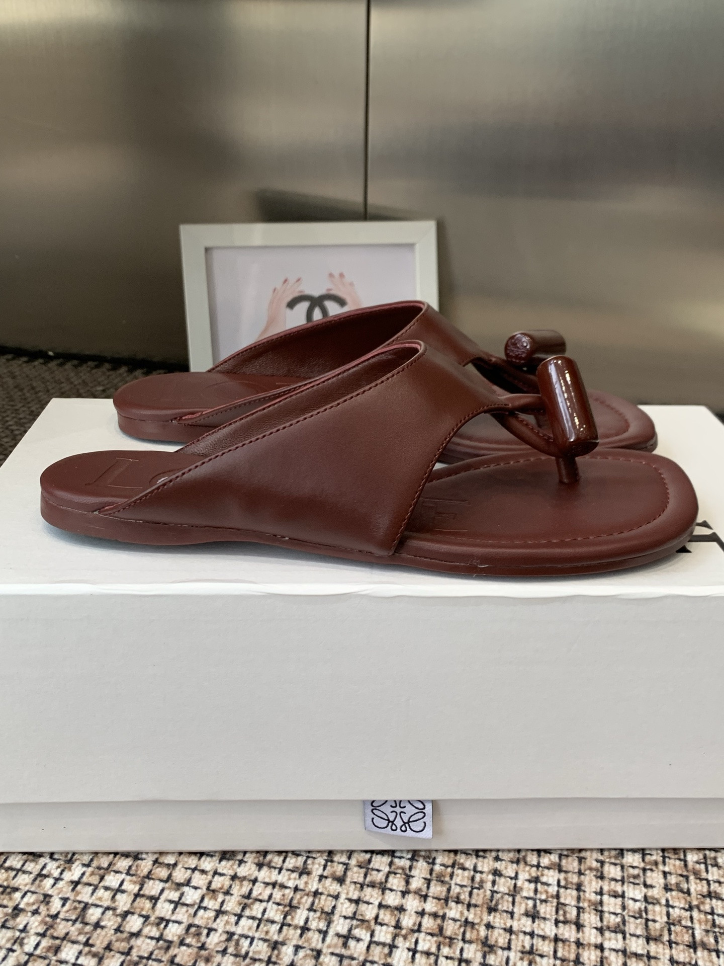 ua L0ew* toggle flat sandals
