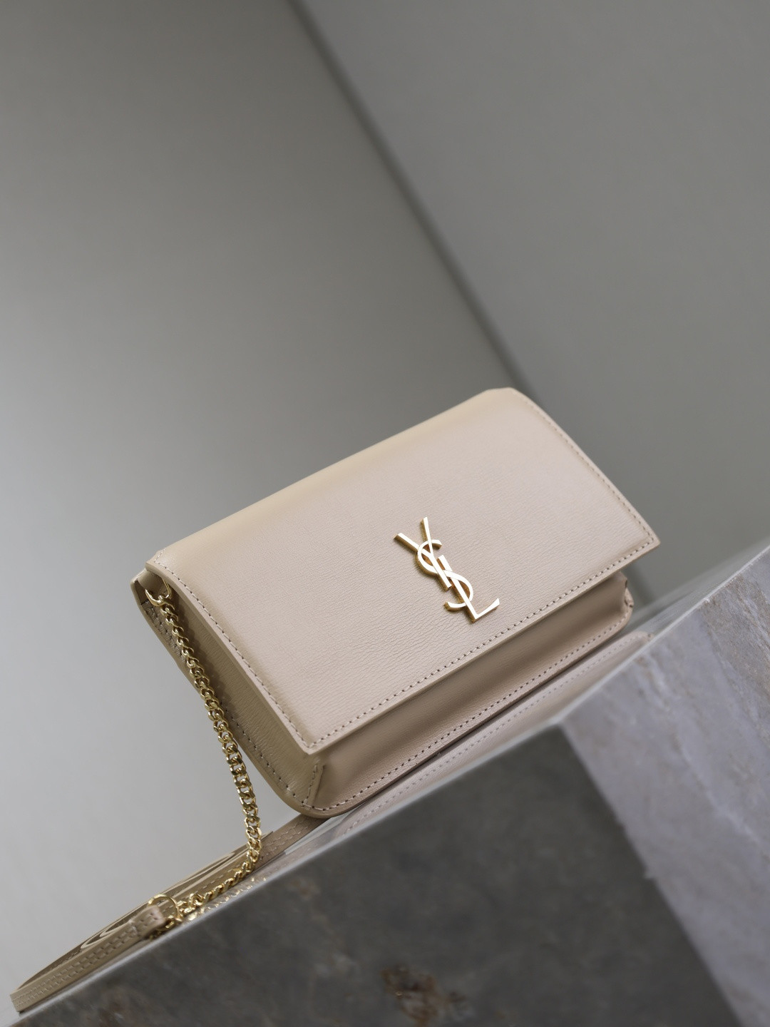 Y*L cassandre phone holder 18.5x11x2.5cm