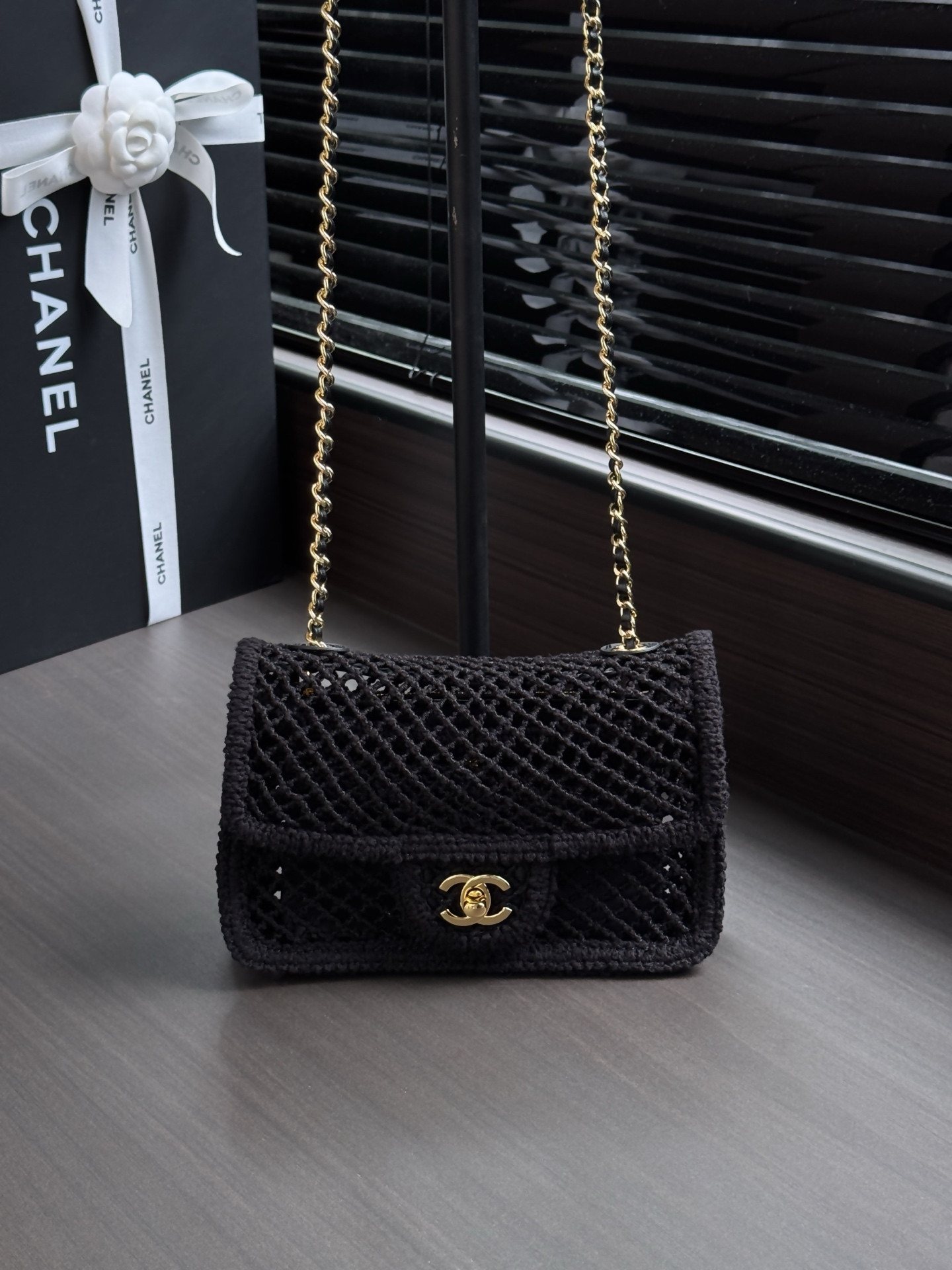 Ch*el flap bag as6157 21x14x6cm