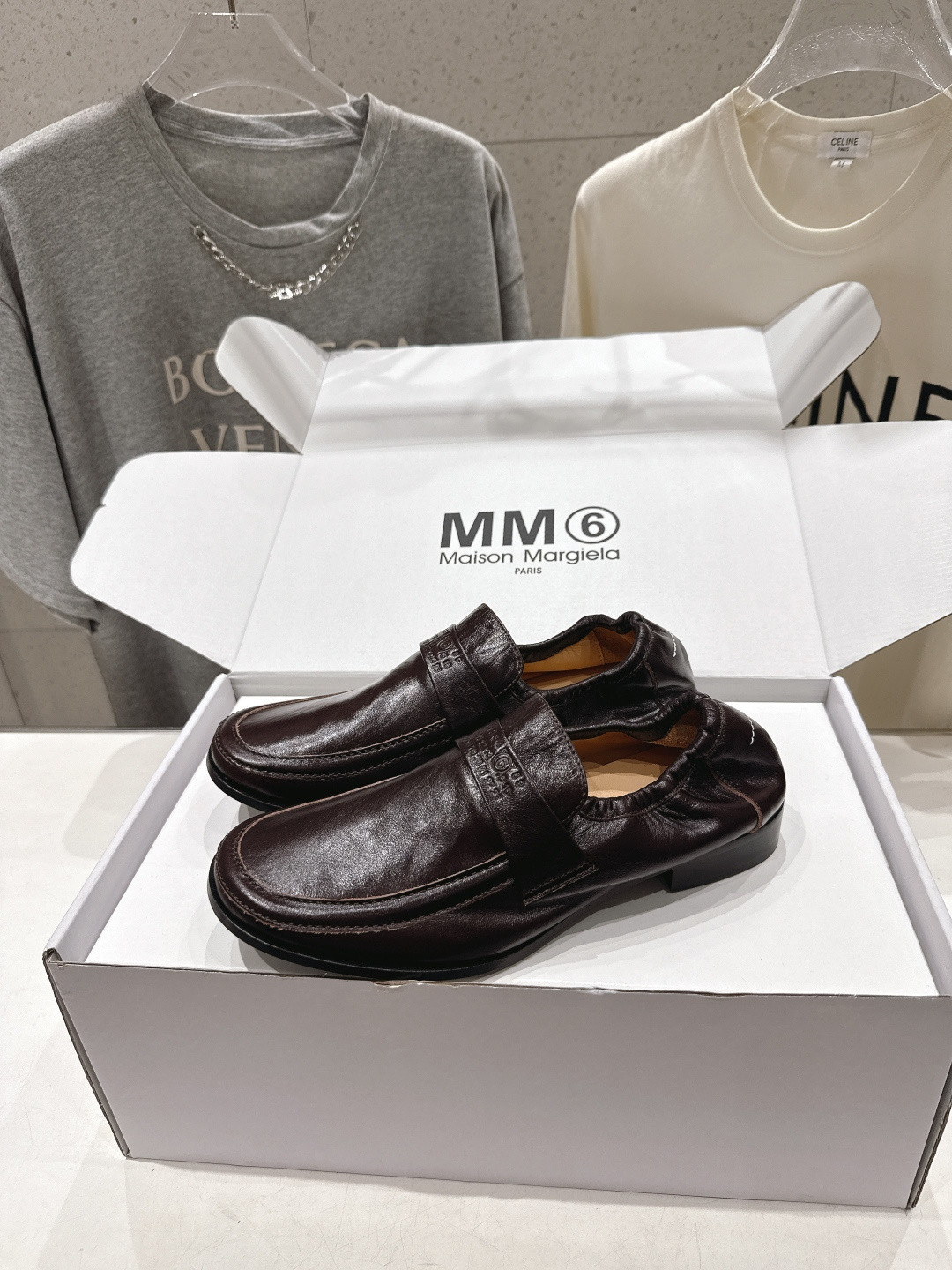 ua ma*s*n Ma*i*la swing-toe leather loafers