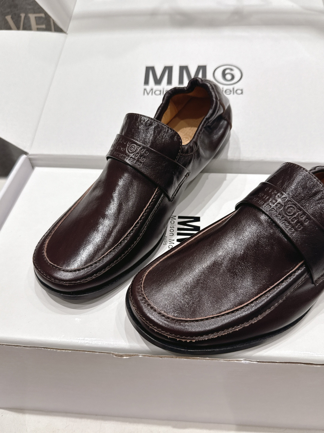 ua ma*s*n Ma*i*la swing-toe leather loafers