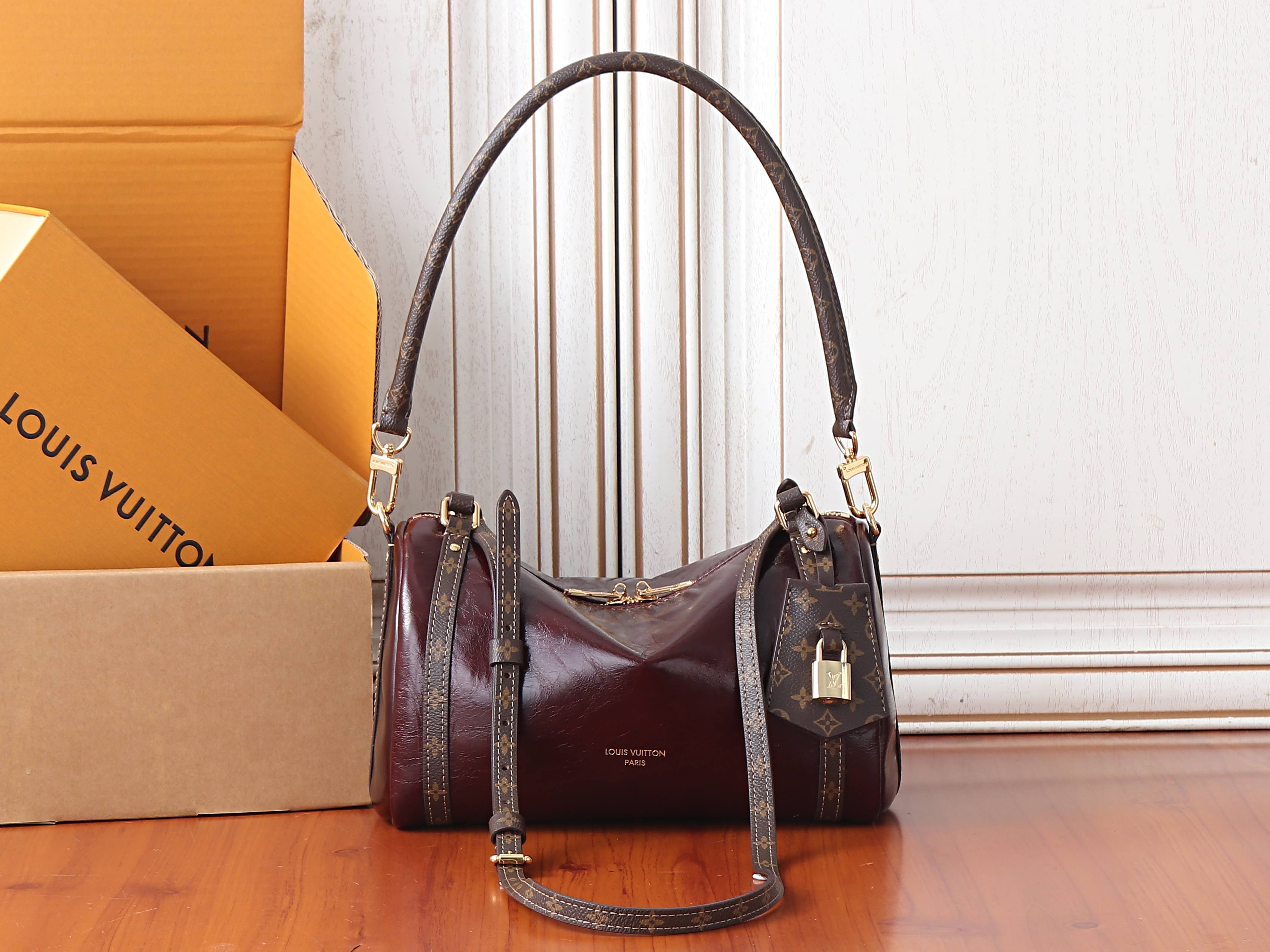 LV Express PM M3A265 26x17x13.5cm
