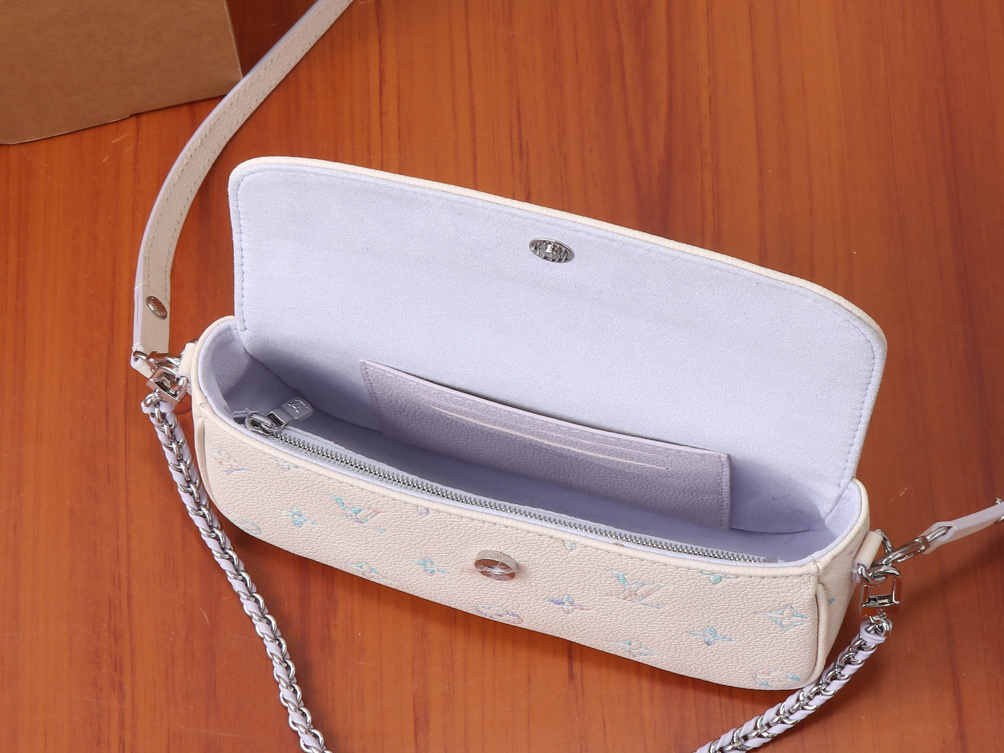 LV Wallet On Chain Ivy M29770 23.5x12x4.3cm