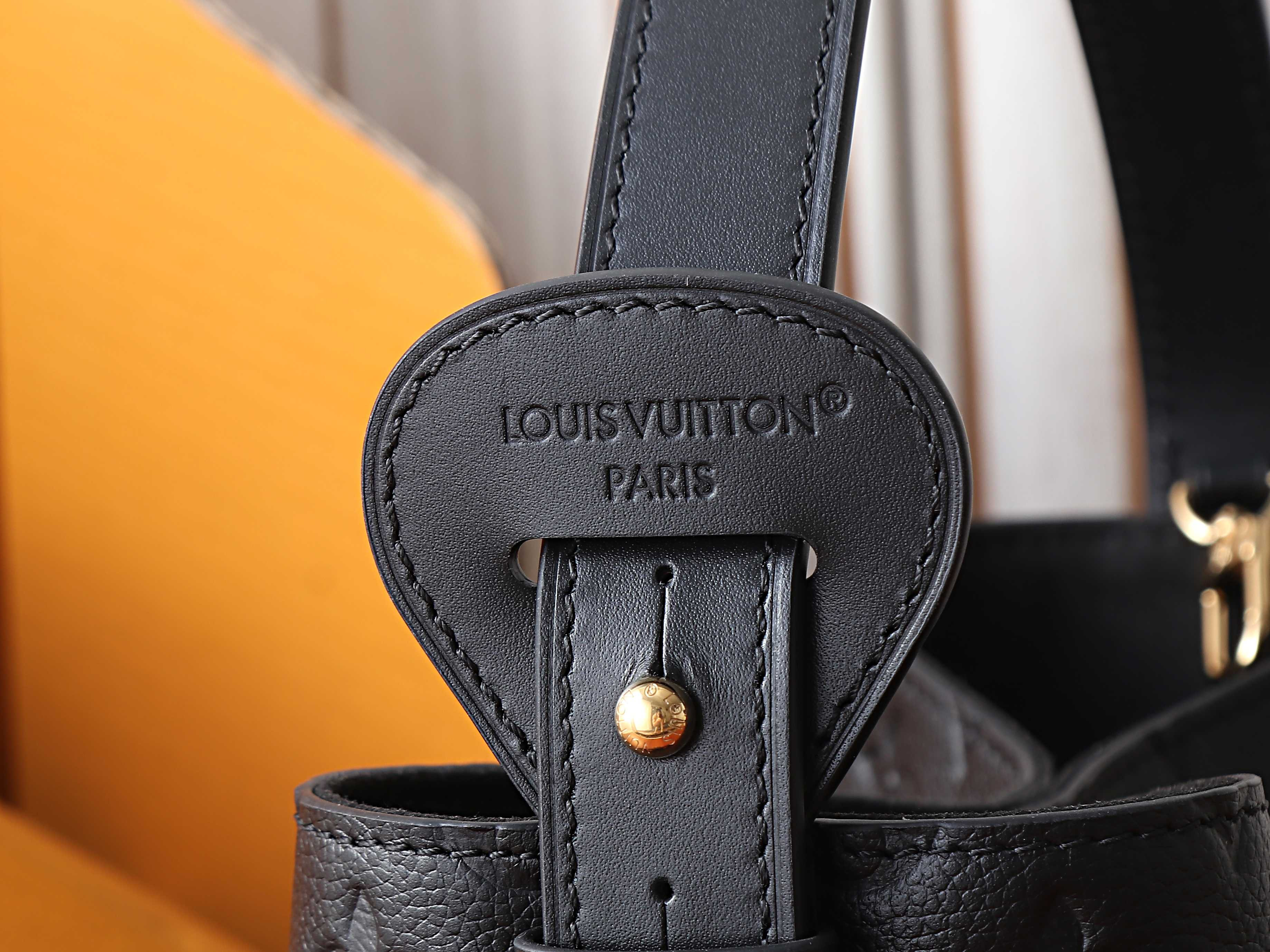 LV All In MM M29090 21x24x16cm