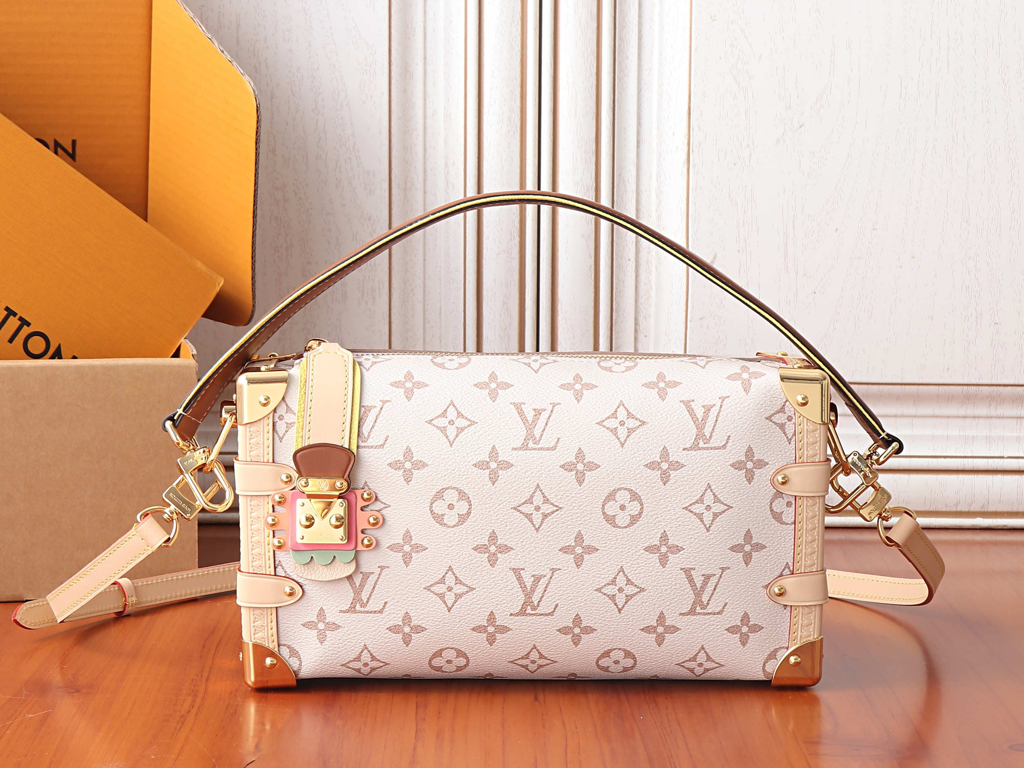 LV Side Trunk MM East-West M29913 28x15x7cm