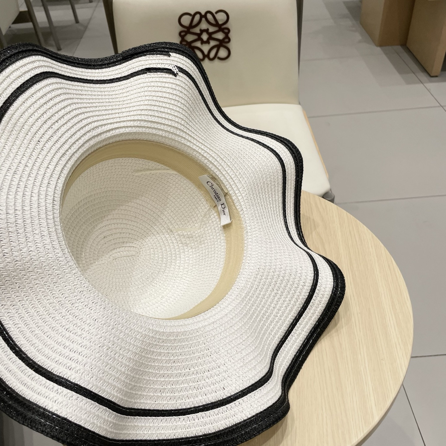 D*or straw hat 57cm head circumference