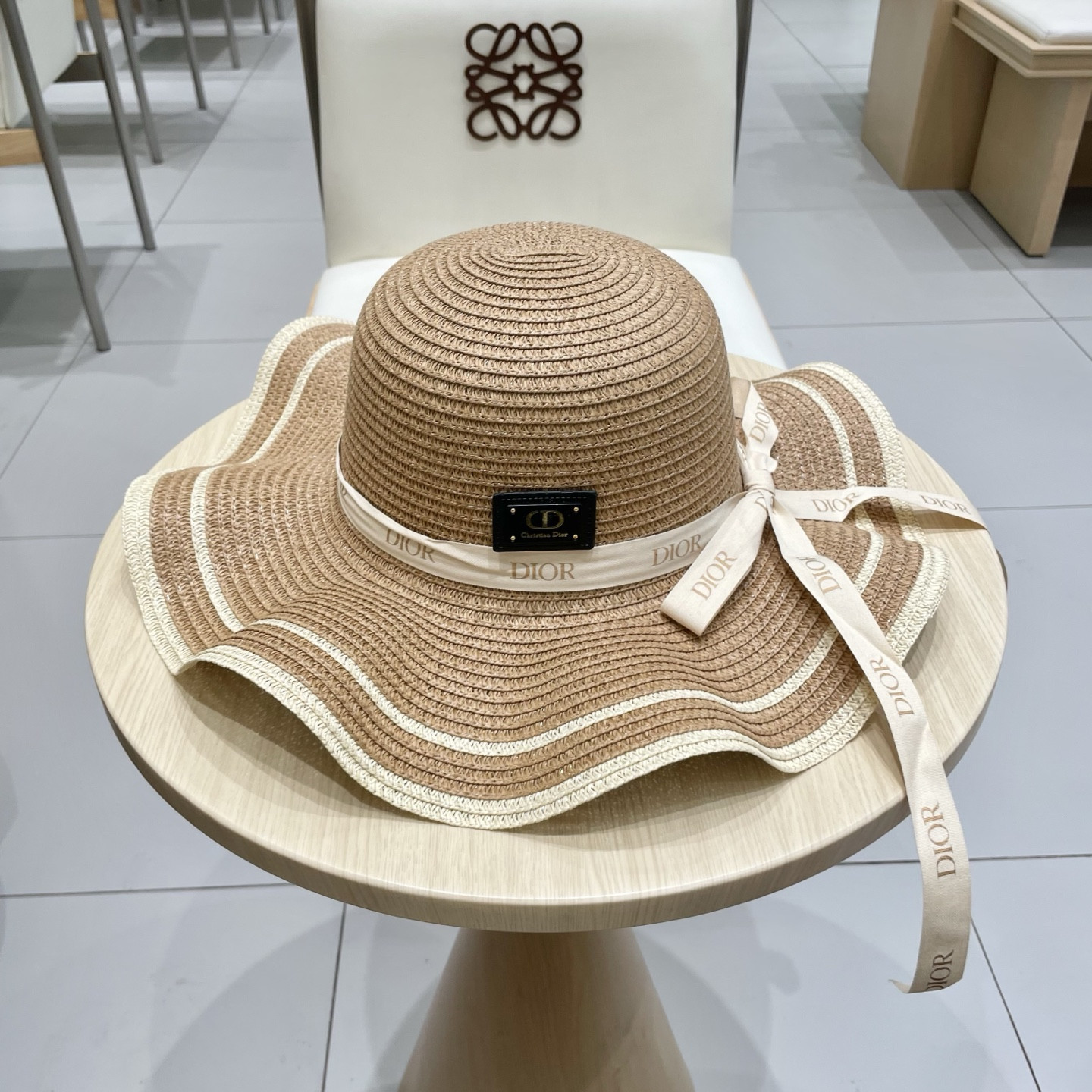 D*or straw hat 57cm head circumference