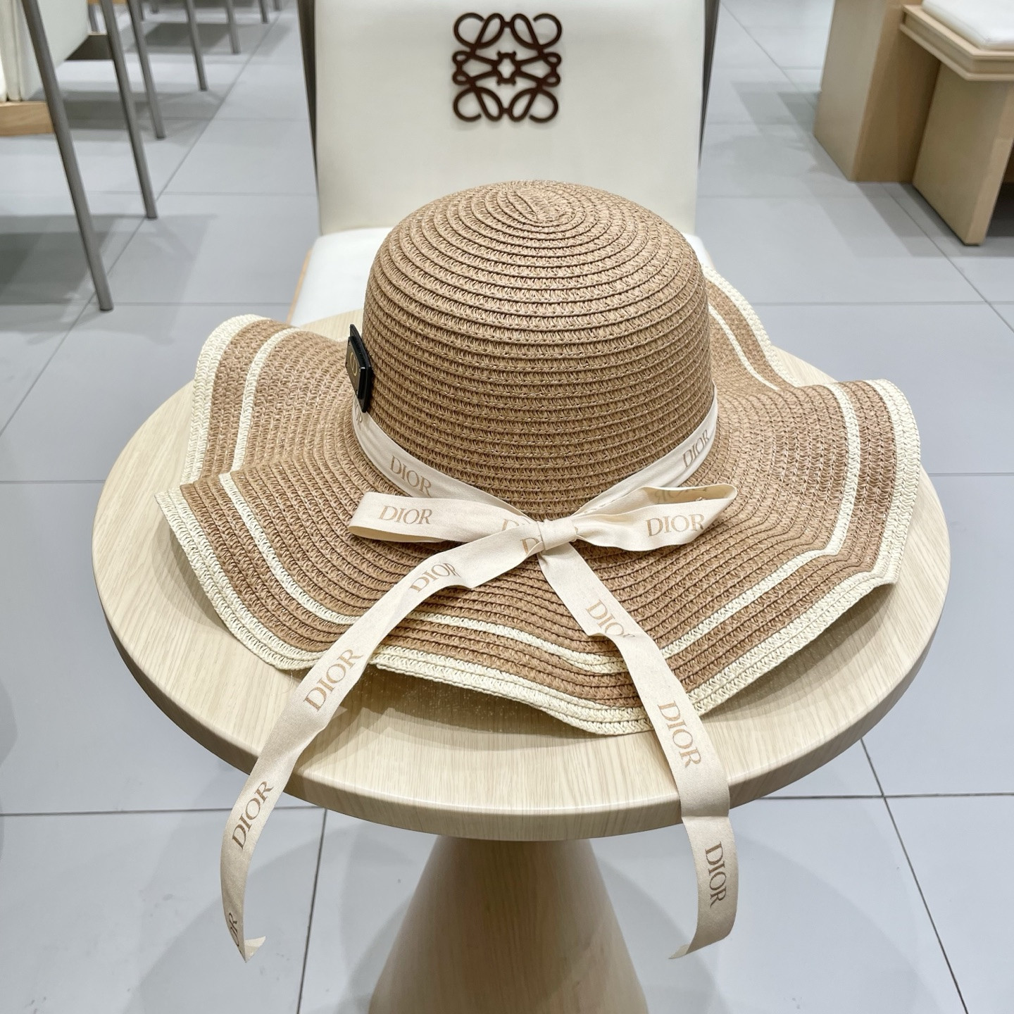 D*or straw hat 57cm head circumference