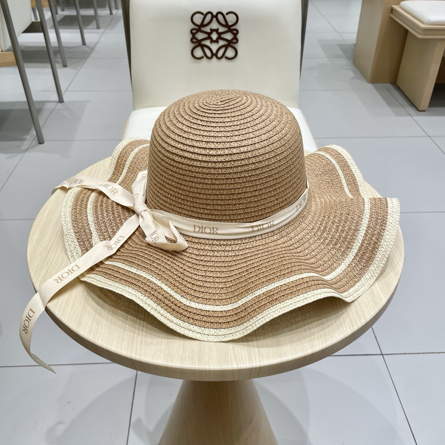 D*or straw hat 57cm head circumference