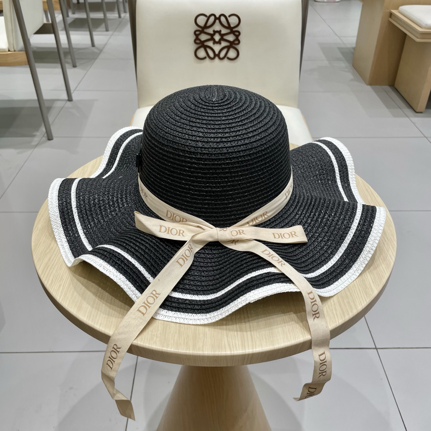 D*or straw hat 57cm head circumference