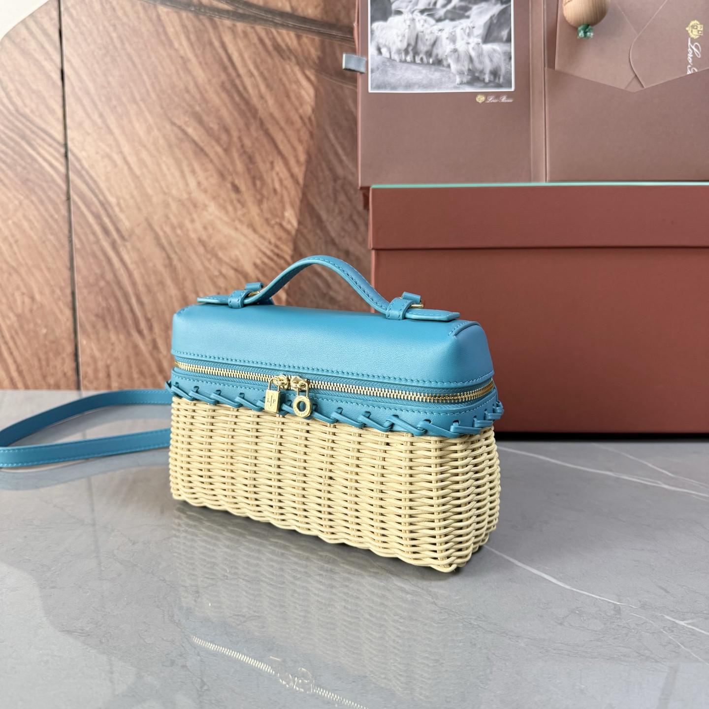 L**o p*ana extra pocket l19 wicker bag 19 x 11.5 x 7cm