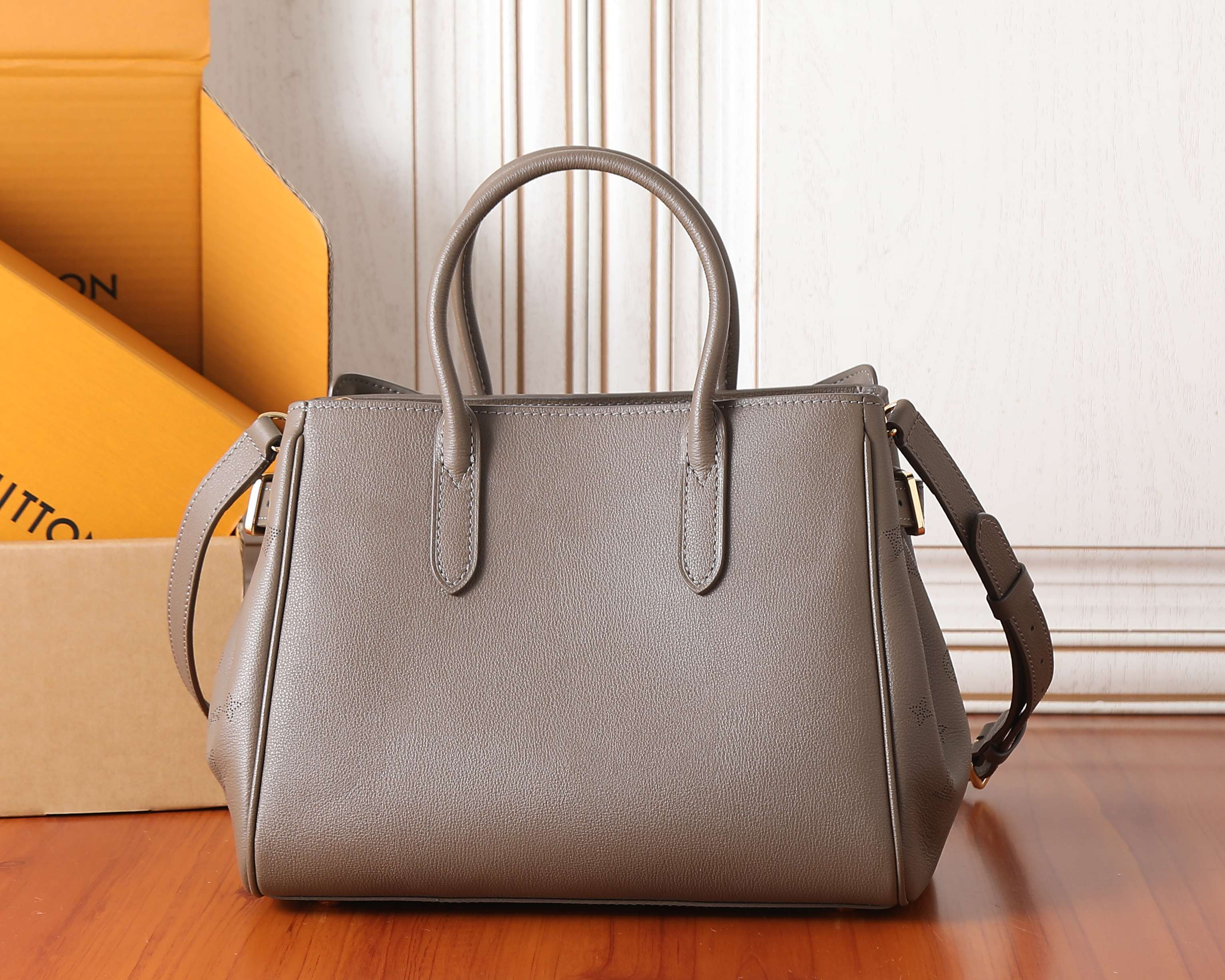 LV Vendome PM M27040 28.5x22x14.5cm