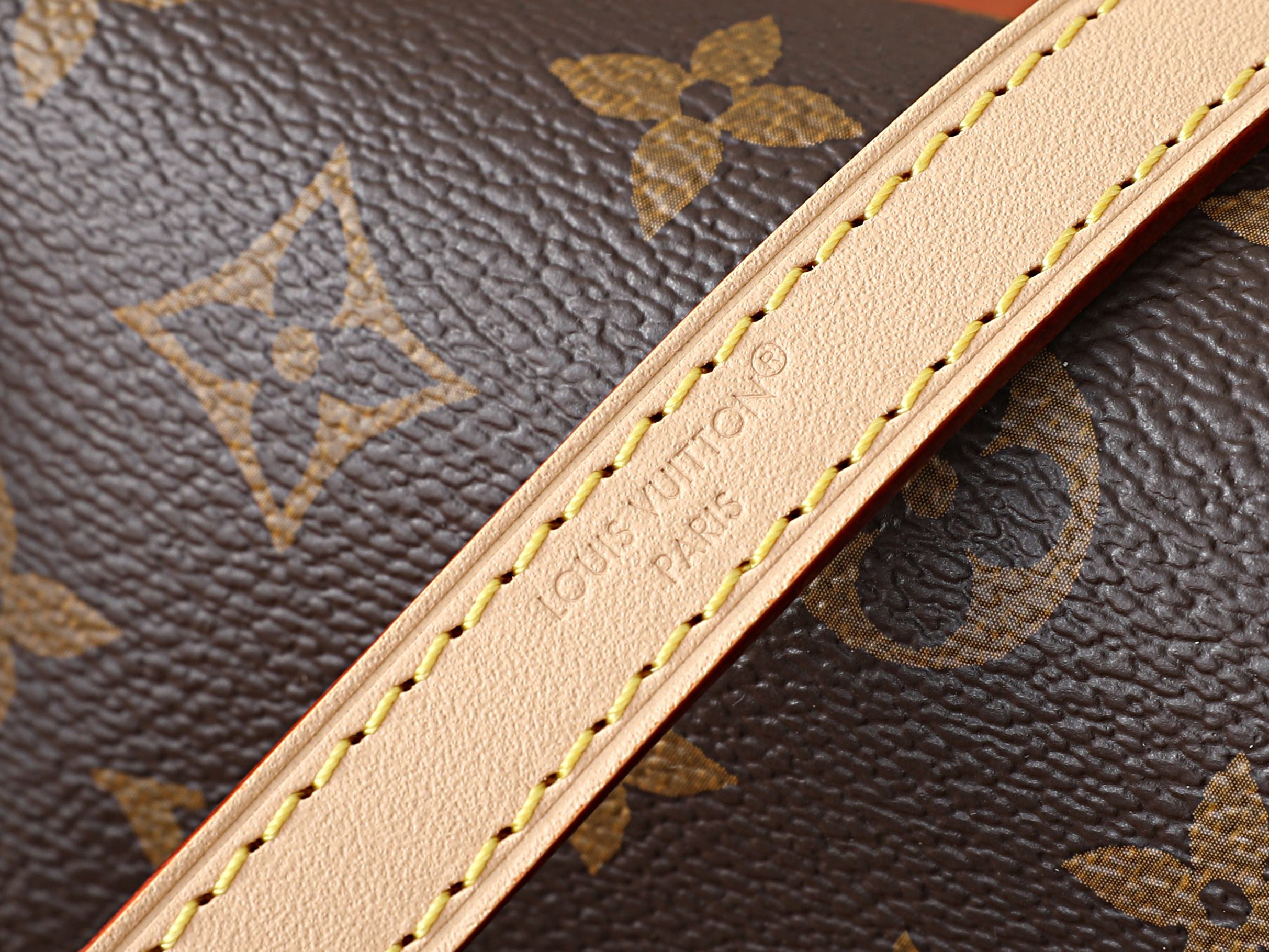 LV Marelle M28613 28 x 15.5 x 7 cm