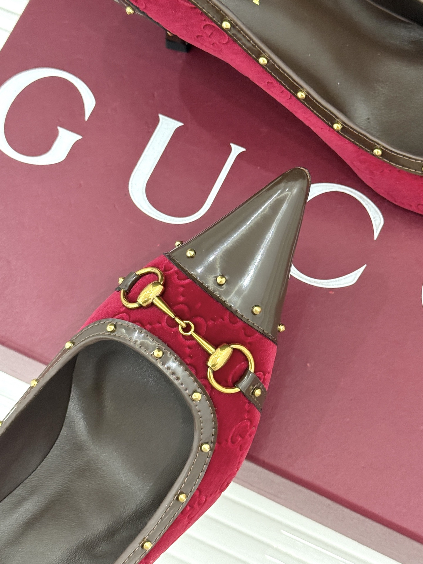 ua G*u*i pump 7.5cm heel