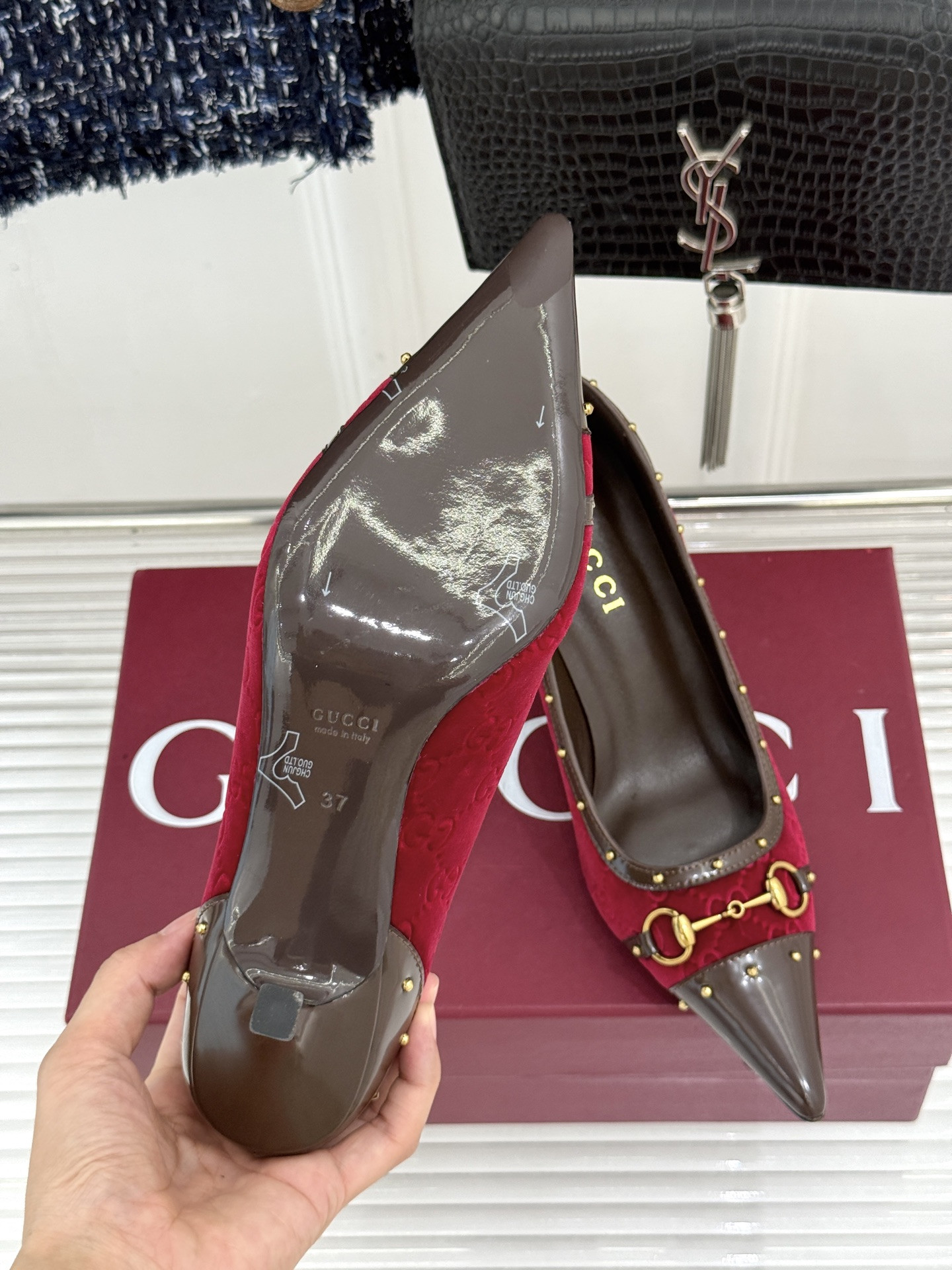 ua G*u*i pump 7.5cm heel