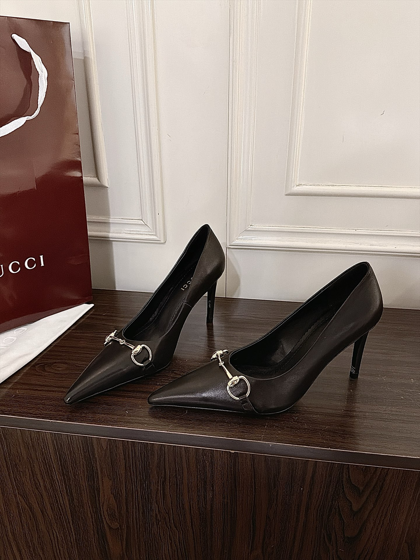 ua G*u*i donna pump 8cm heel