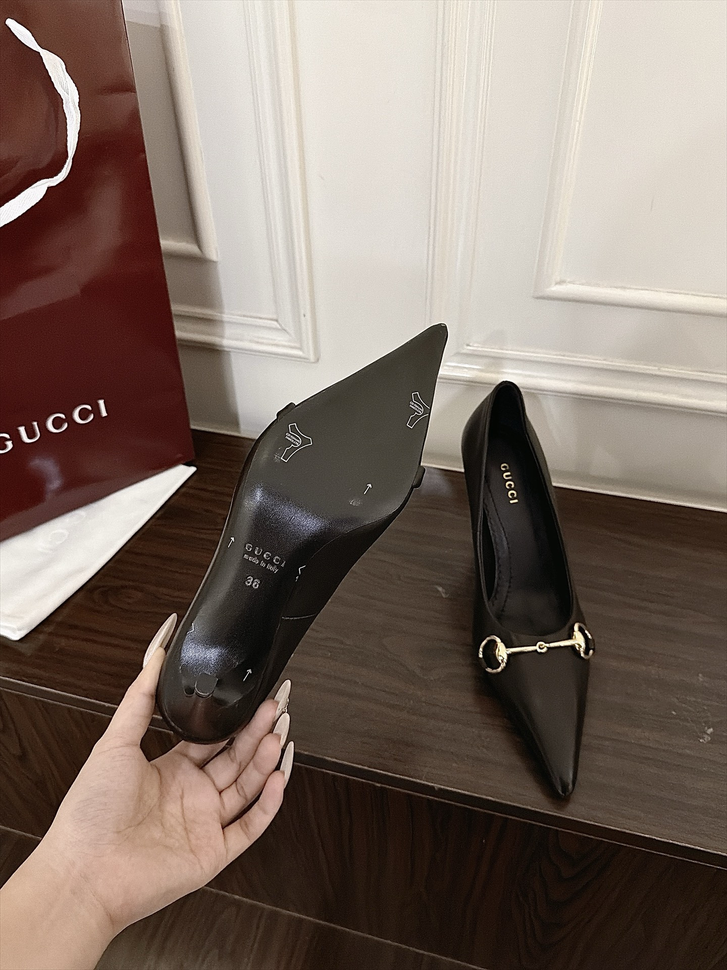 ua G*u*i donna pump 8cm heel