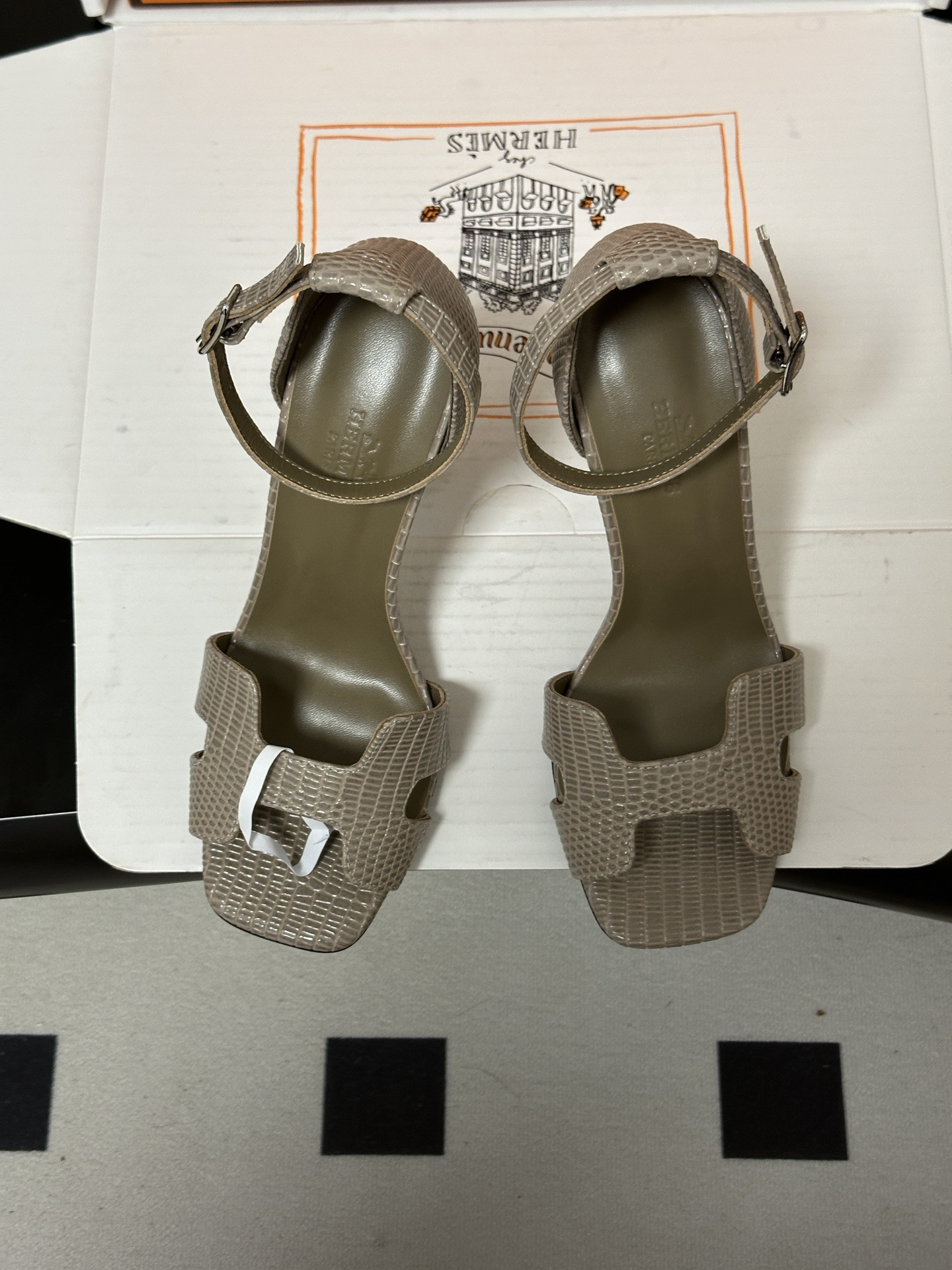 ua H**mes joy 105 sandal