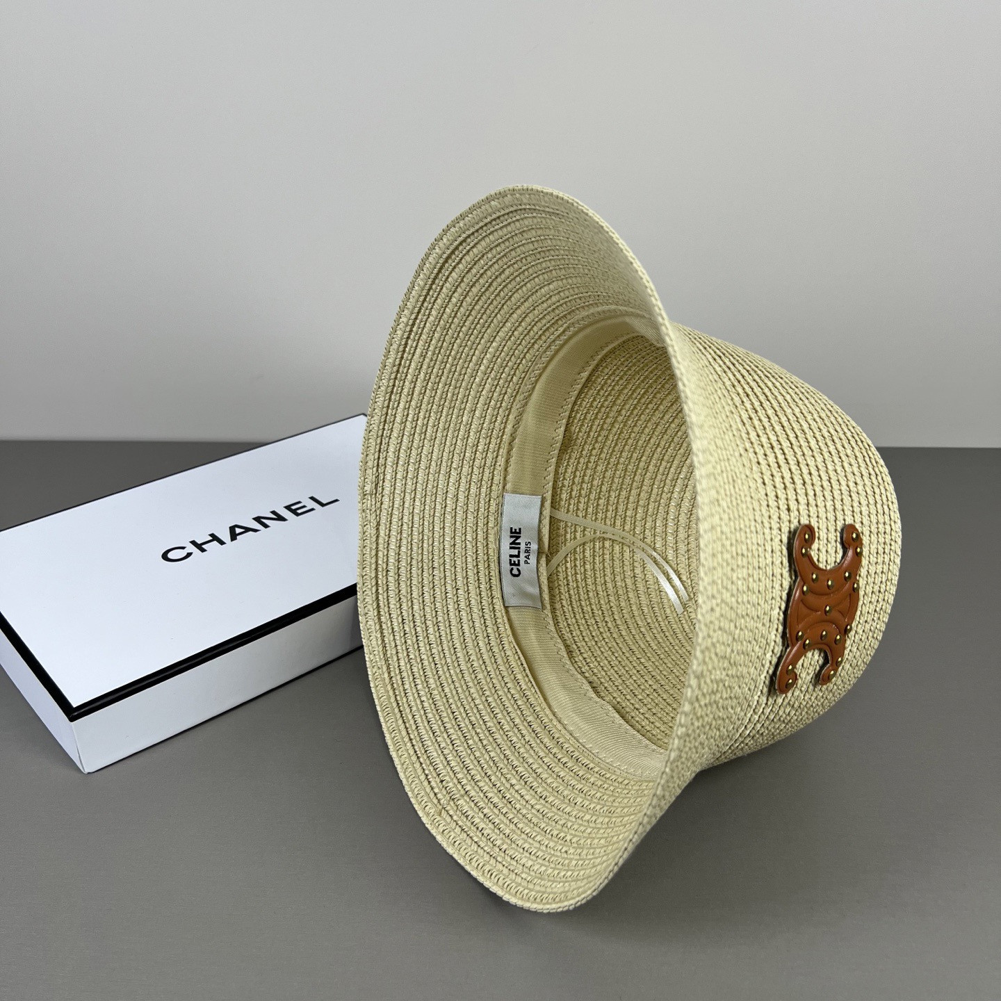 Ce**e straw hat