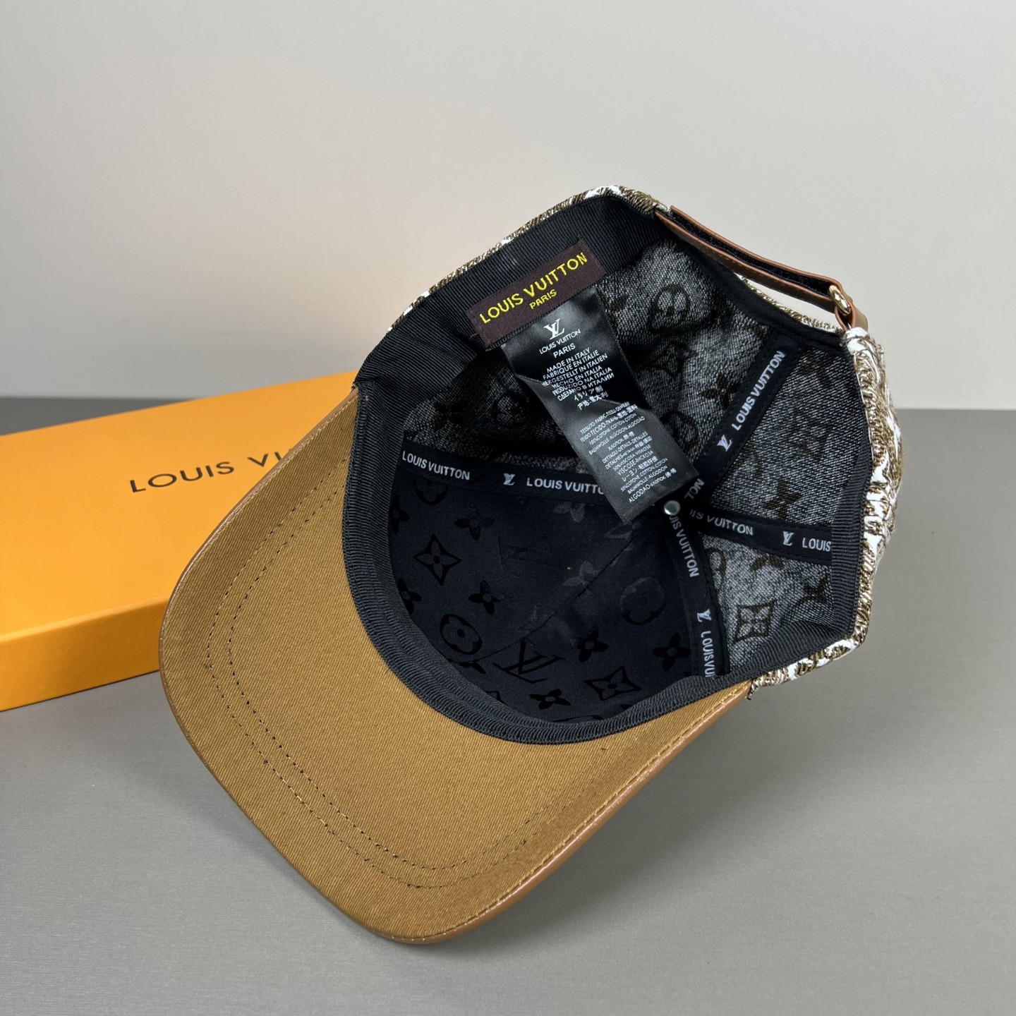 l0*is V*t0n baseball cap