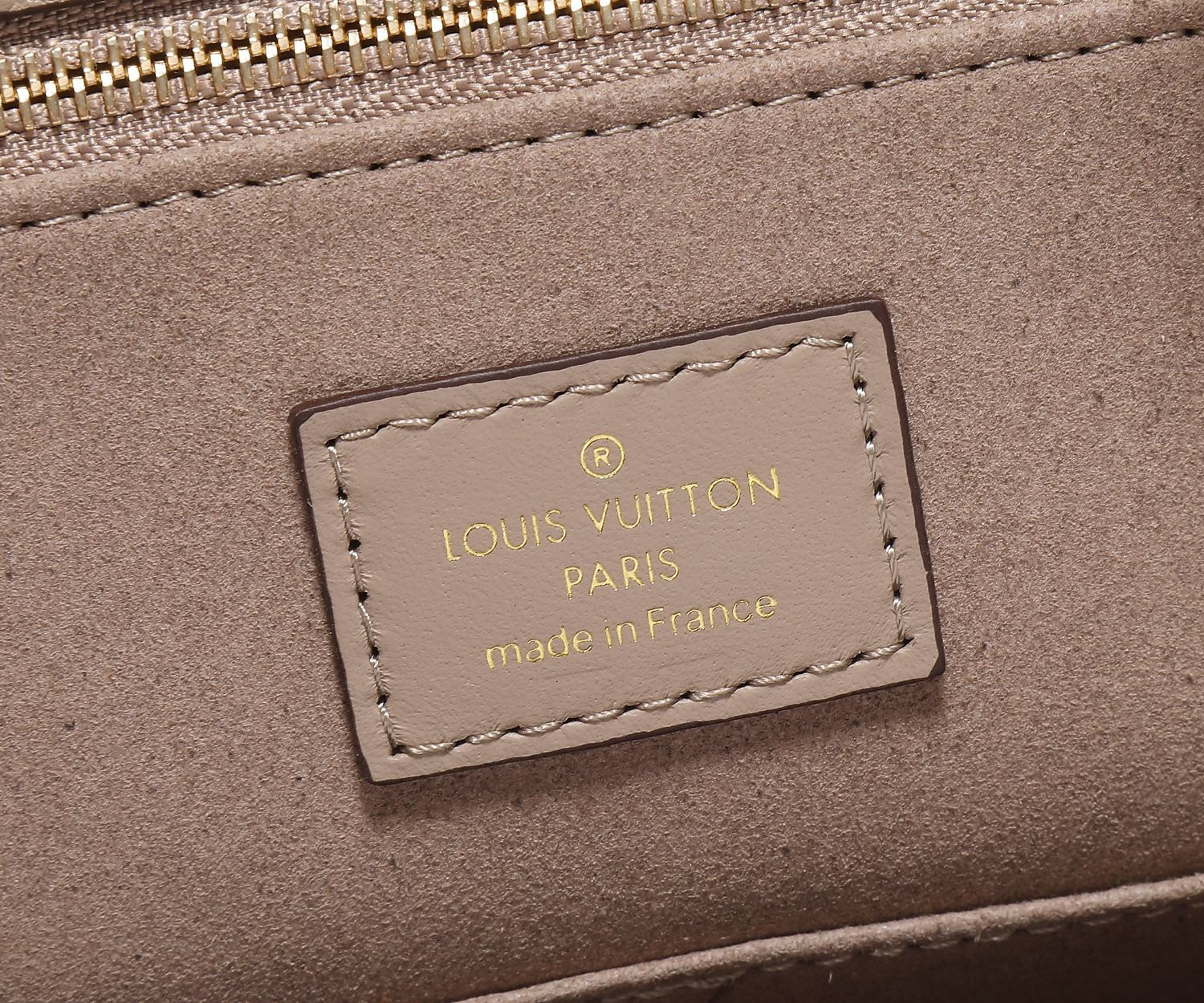 LV Onthego MM Tote Bag M45607 35 x 27 x 14 cm