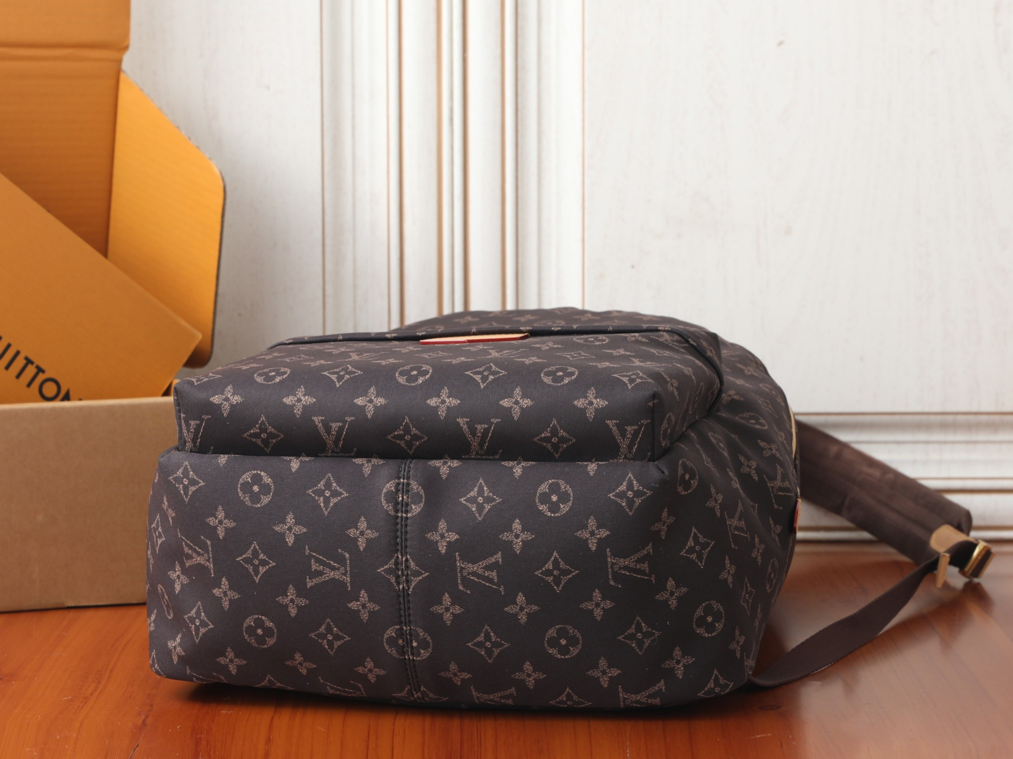 lv track backpack mm l0*is V*t0n silk tech m2a456 34 x 46 x 21 cm