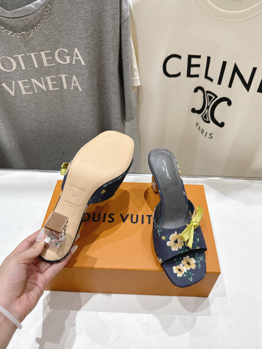 UA LV Cube Mule 7cm Heel