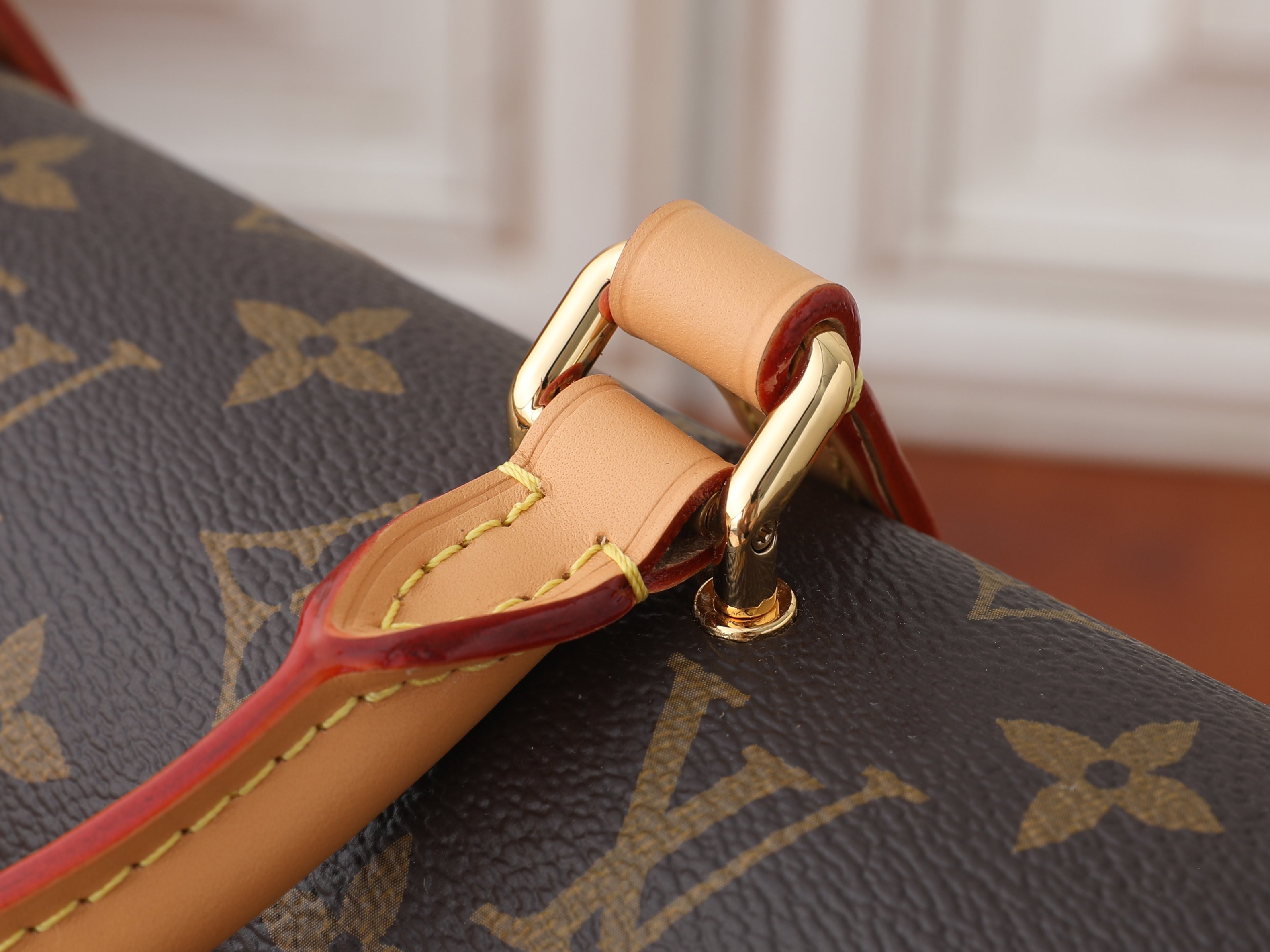 LV Diane Backpack MM M29631 26 x 31.5 x 11 cm