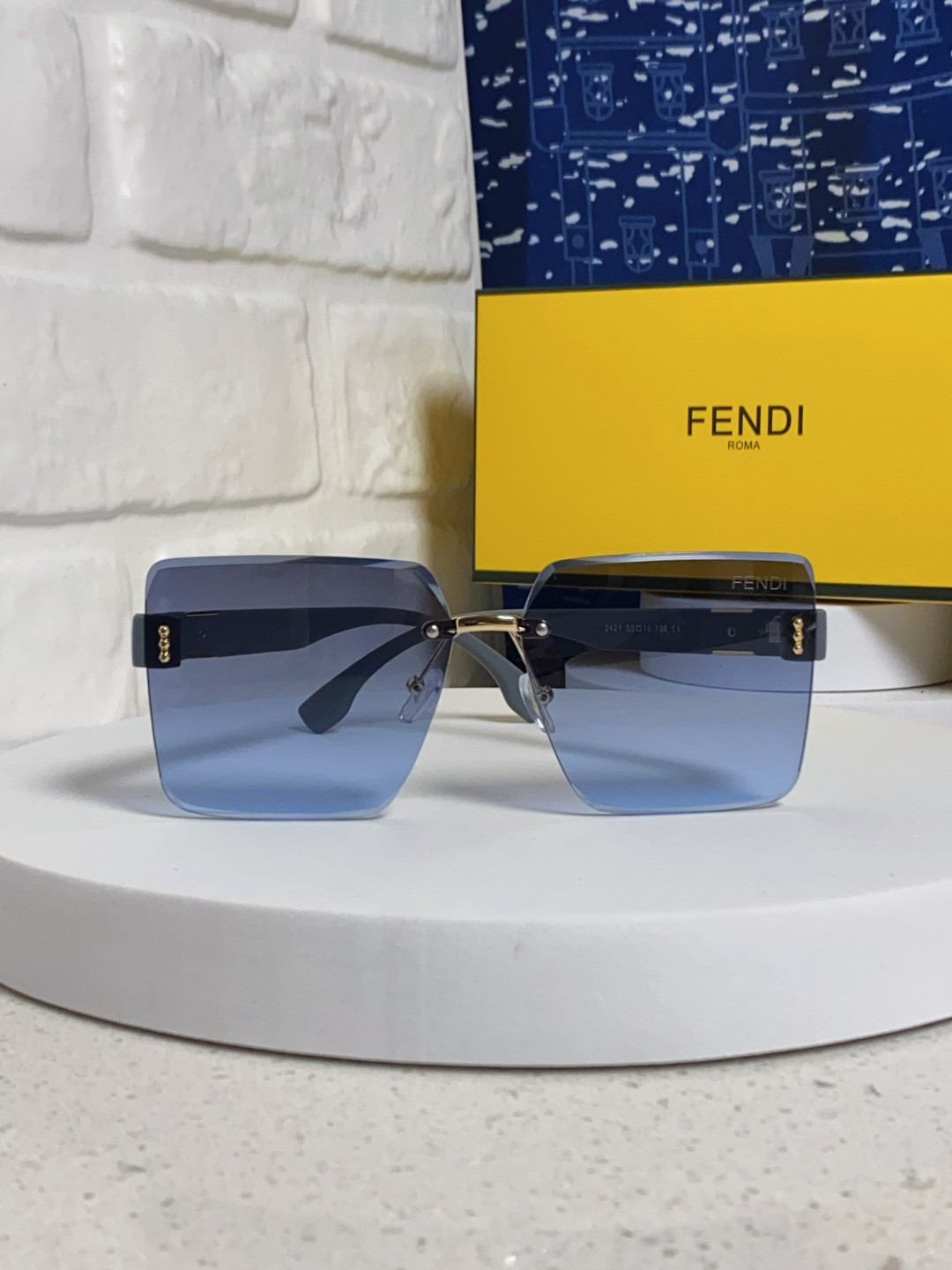 F**di glasses
