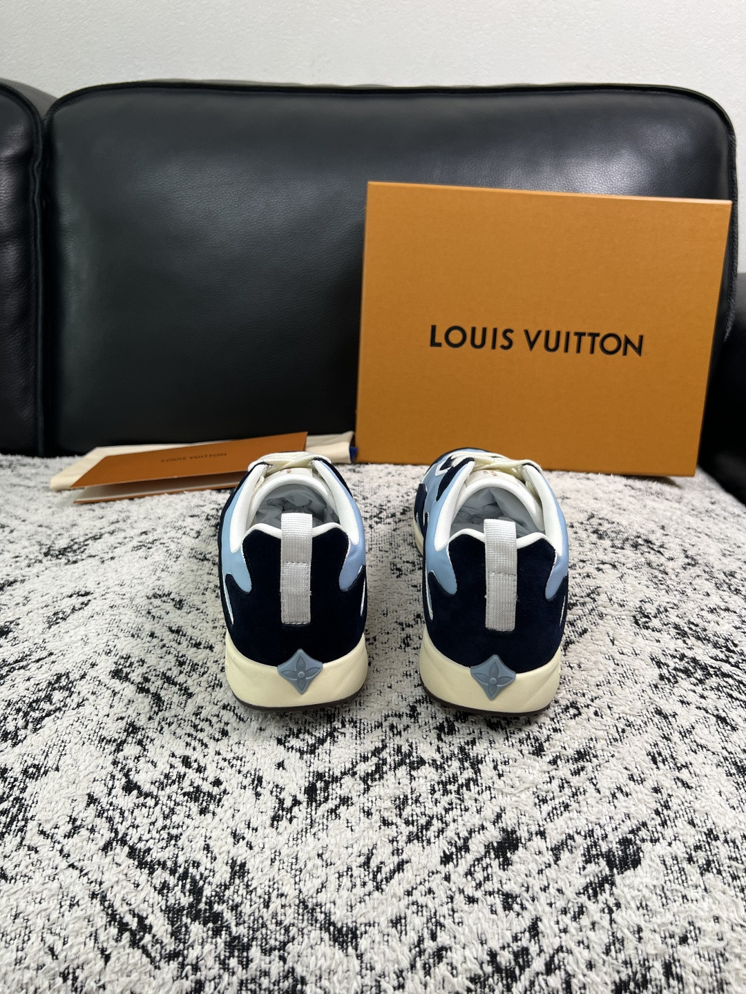 UA LV Drop 300 Sneaker
