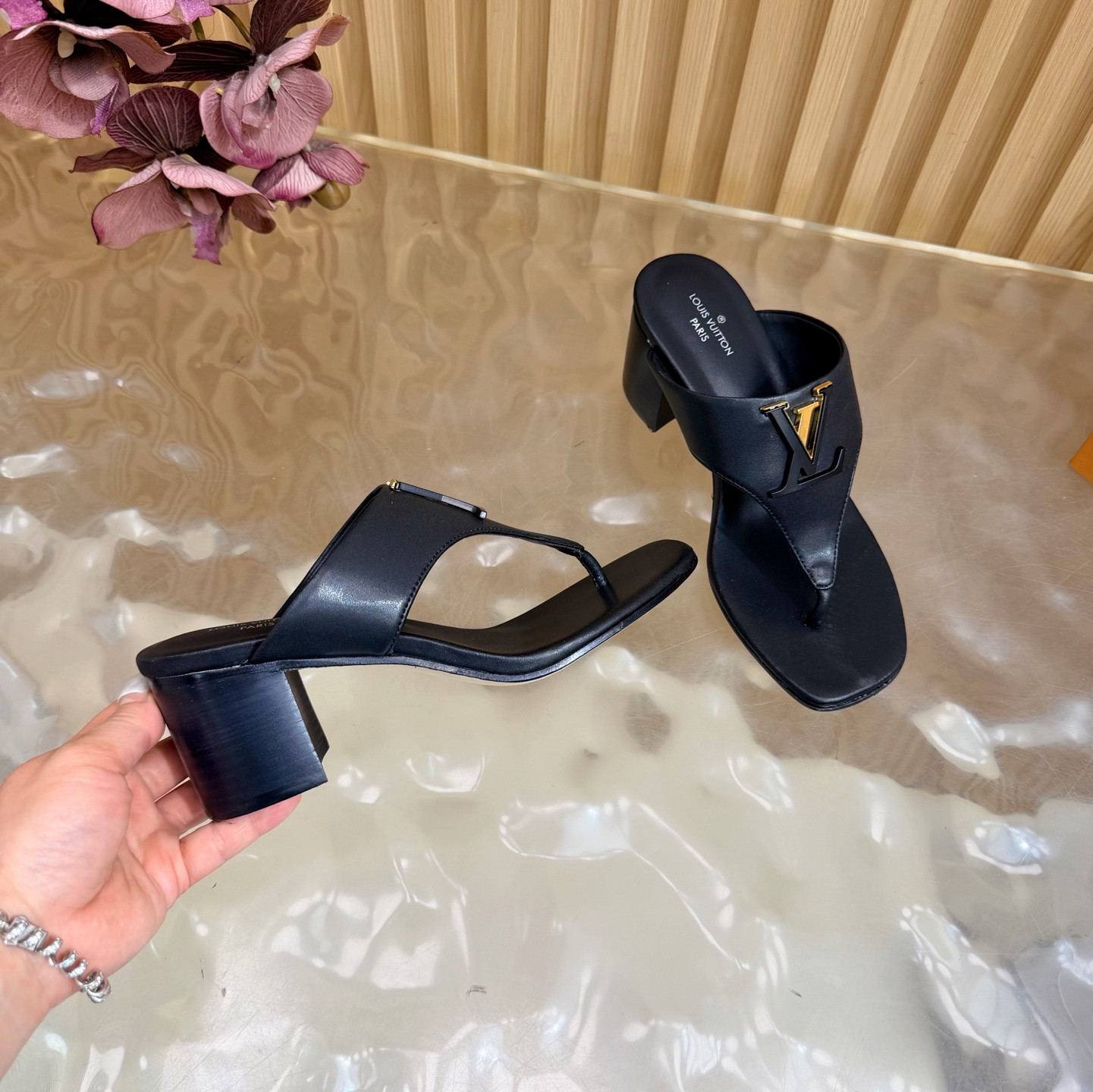 UA LV Mare Thong 6cm Heel